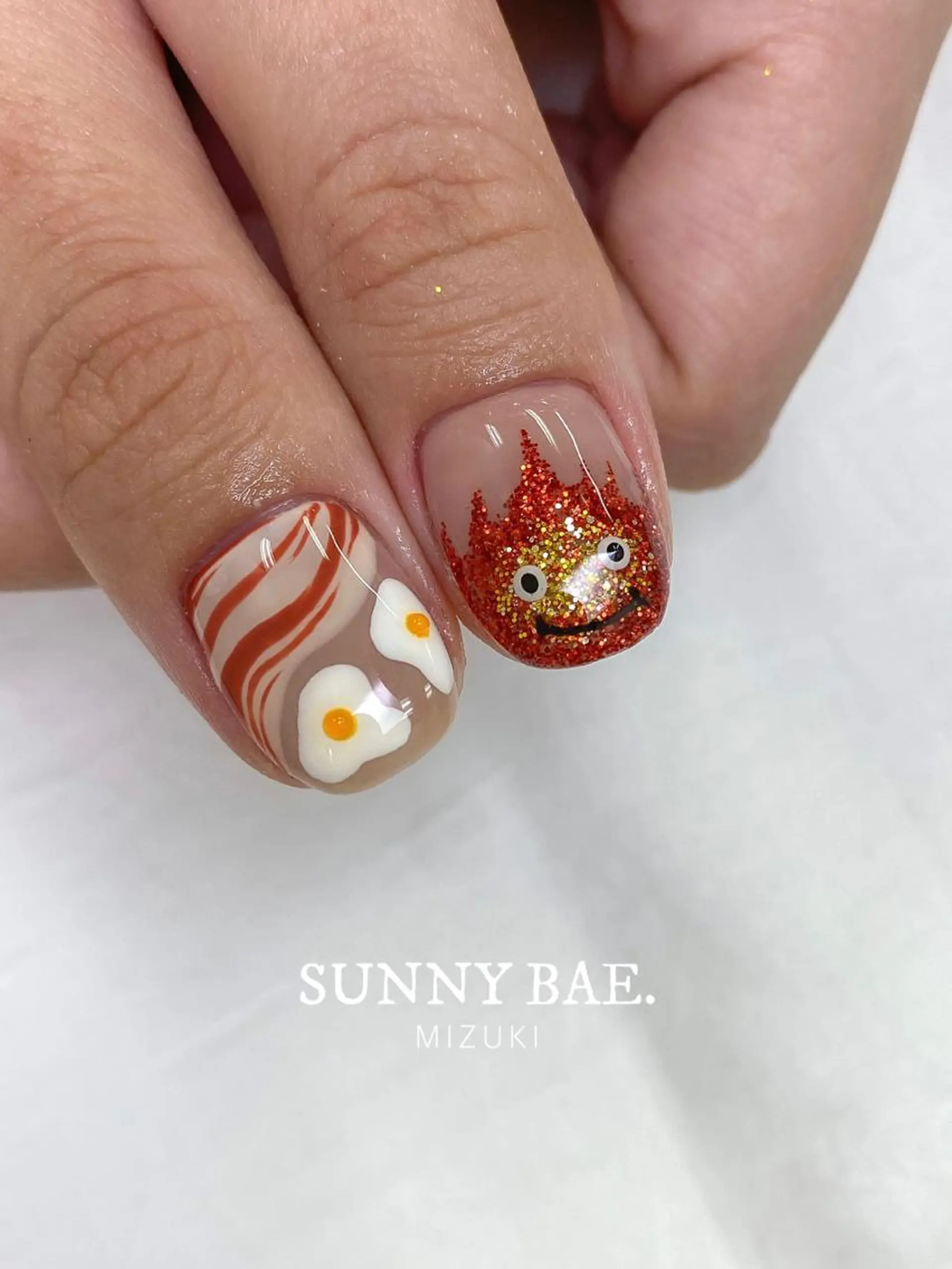 ネイル マグネットネイル SUNNY BAE. 🌼MIZUKIのネイルデザイン