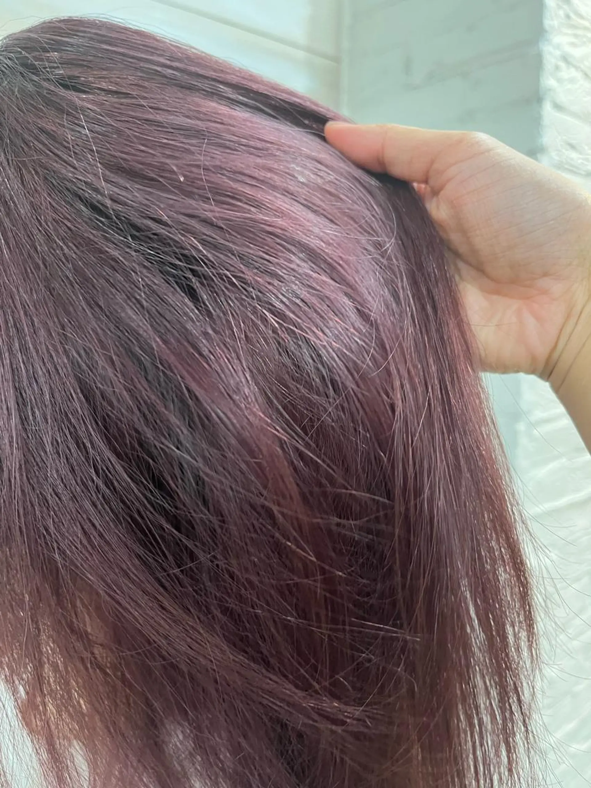 セミロング カラー ブリーチ 透明感カラー イルミナカラー ピンクカラー ピンクパープル 小顔カット/ 韓国レイヤー/真結のヘアスタイル