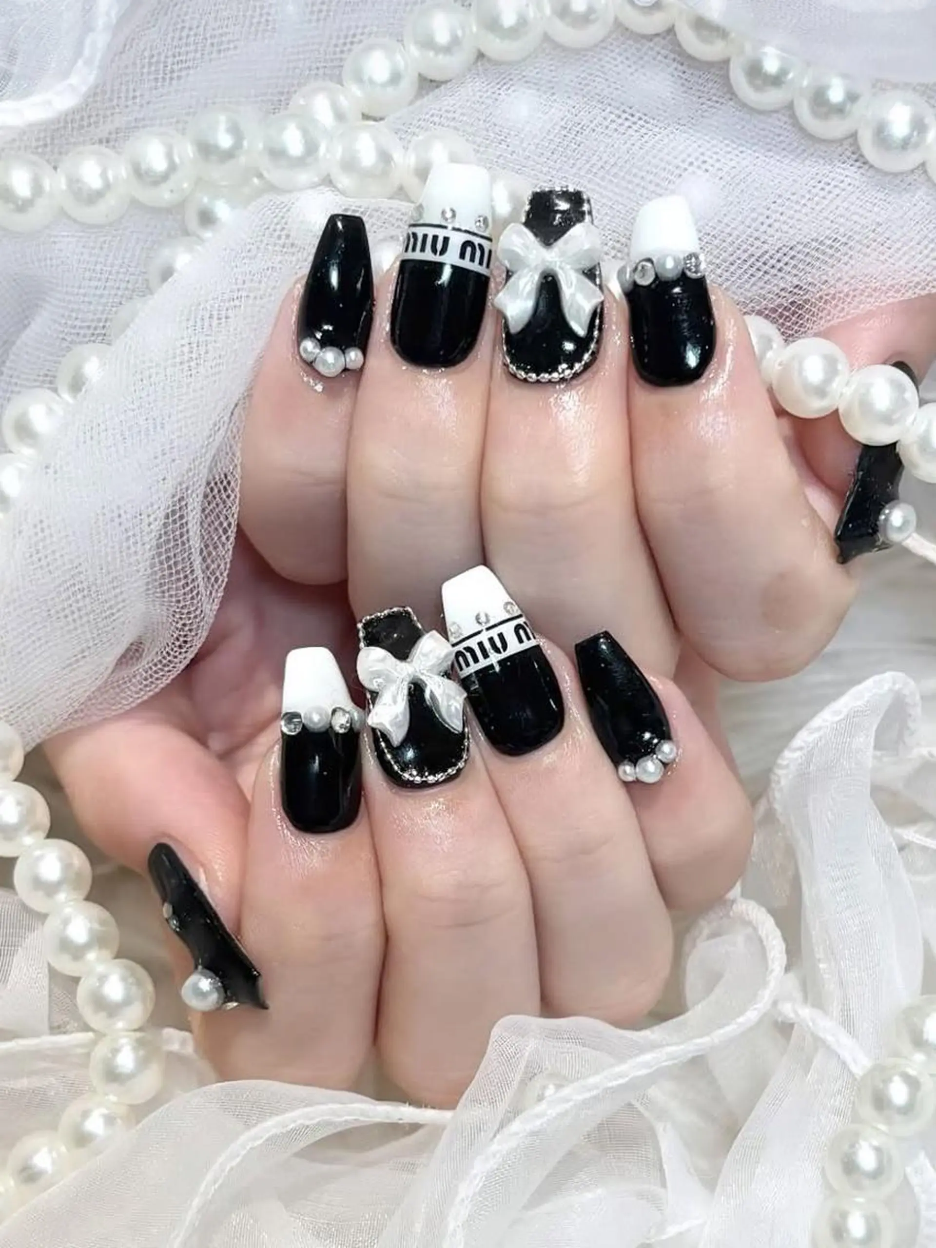 ネイル WISTERIA SAKAEのネイルデザイン