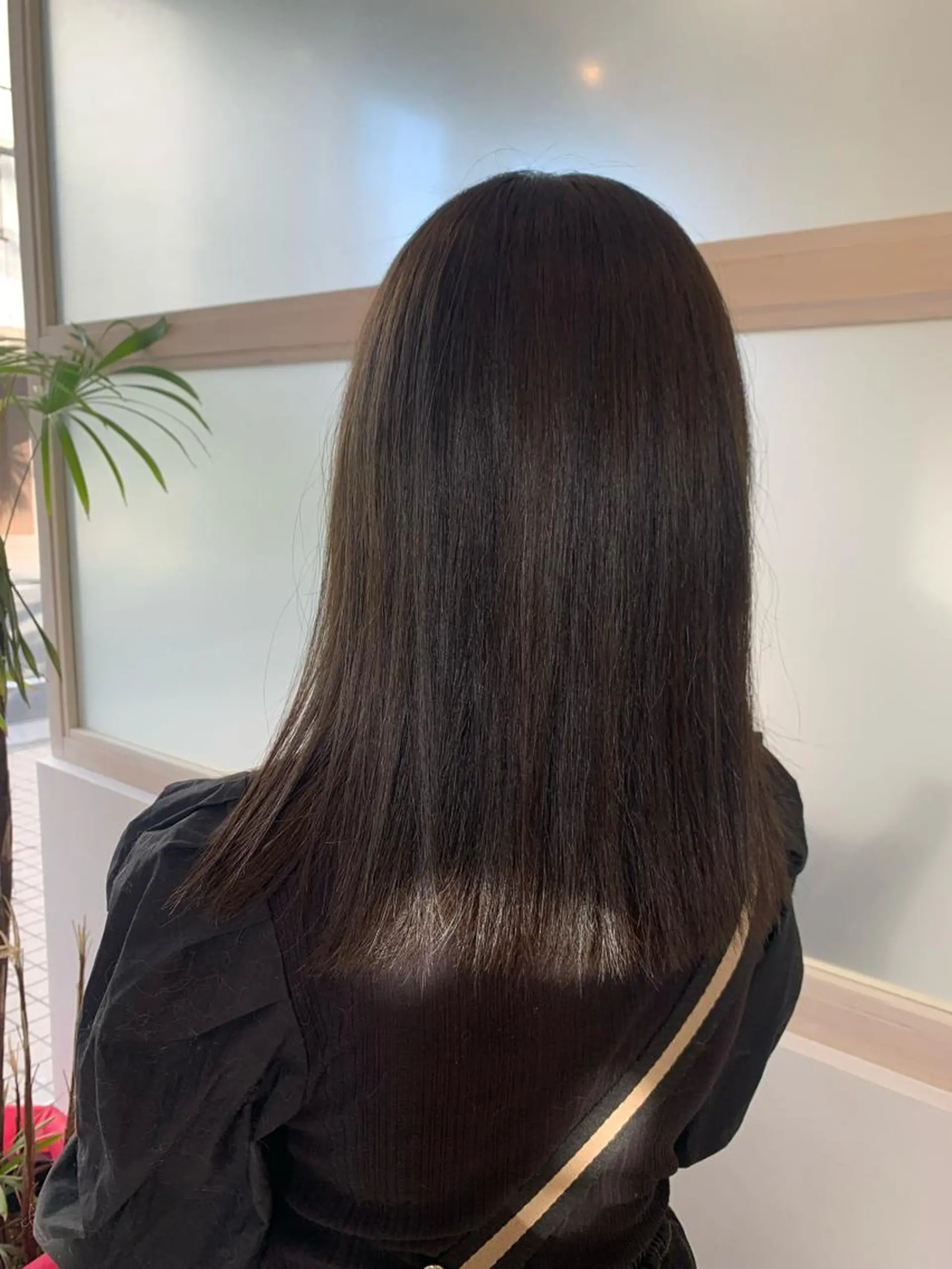 ミディアム 縮毛矯正 トリートメント 美髪矯正🌟 Ichiha🐨のヘアスタイル