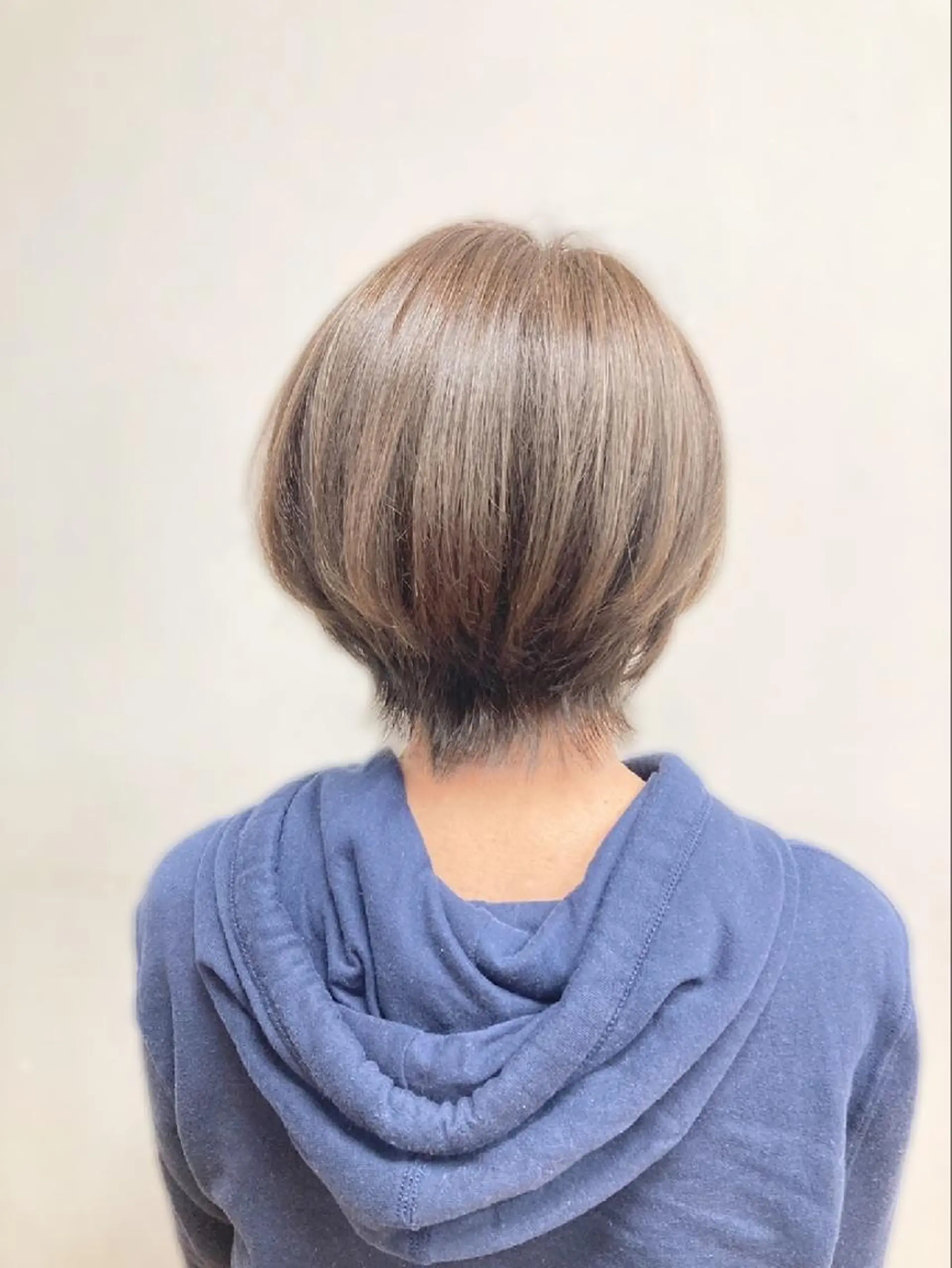 ショート 💜𝑳𝑼𝑵𝑨 🌻母良田愛美🌻のヘアスタイル