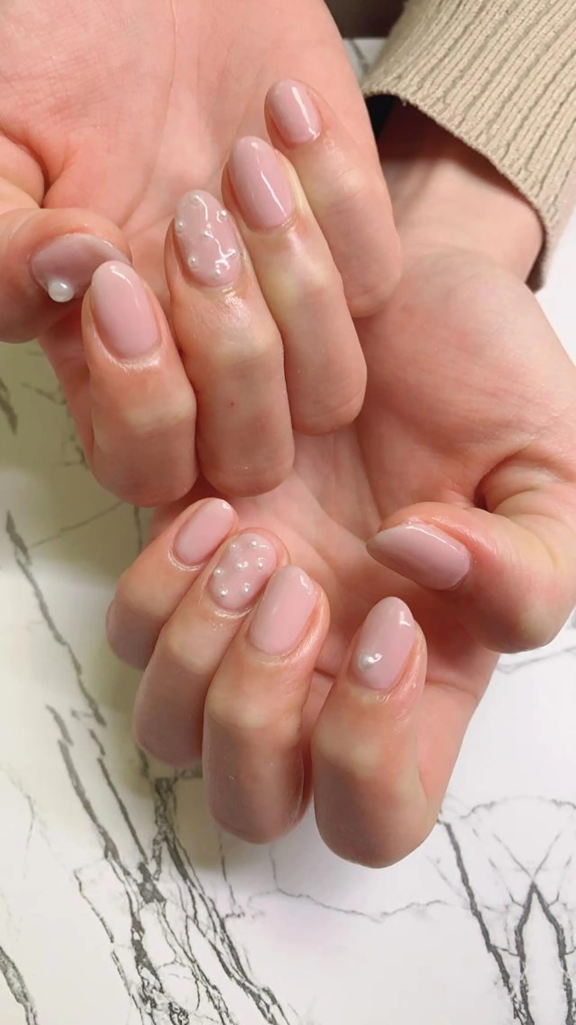 ネイル はな💎ネイル ワンホン、長さ出しのネイルデザイン