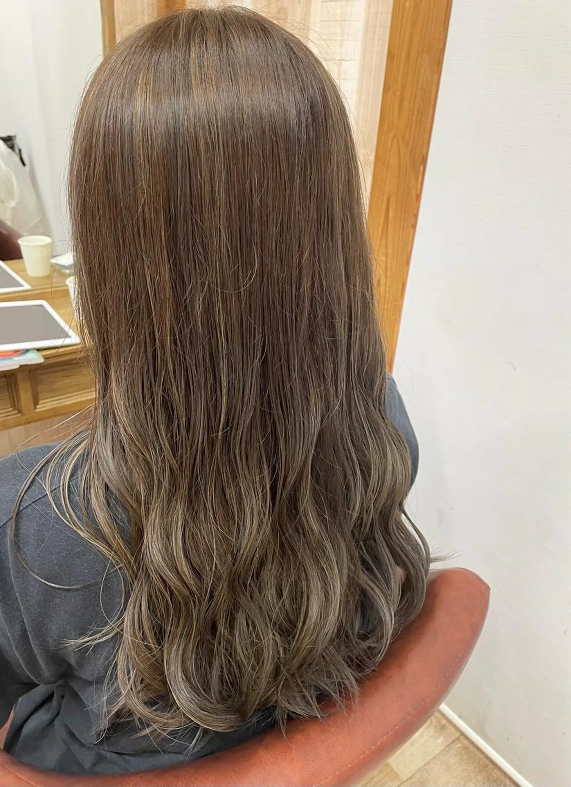 ロング カラー カット トリートメント ヘッドスパ 佐藤 芽依のヘアスタイル