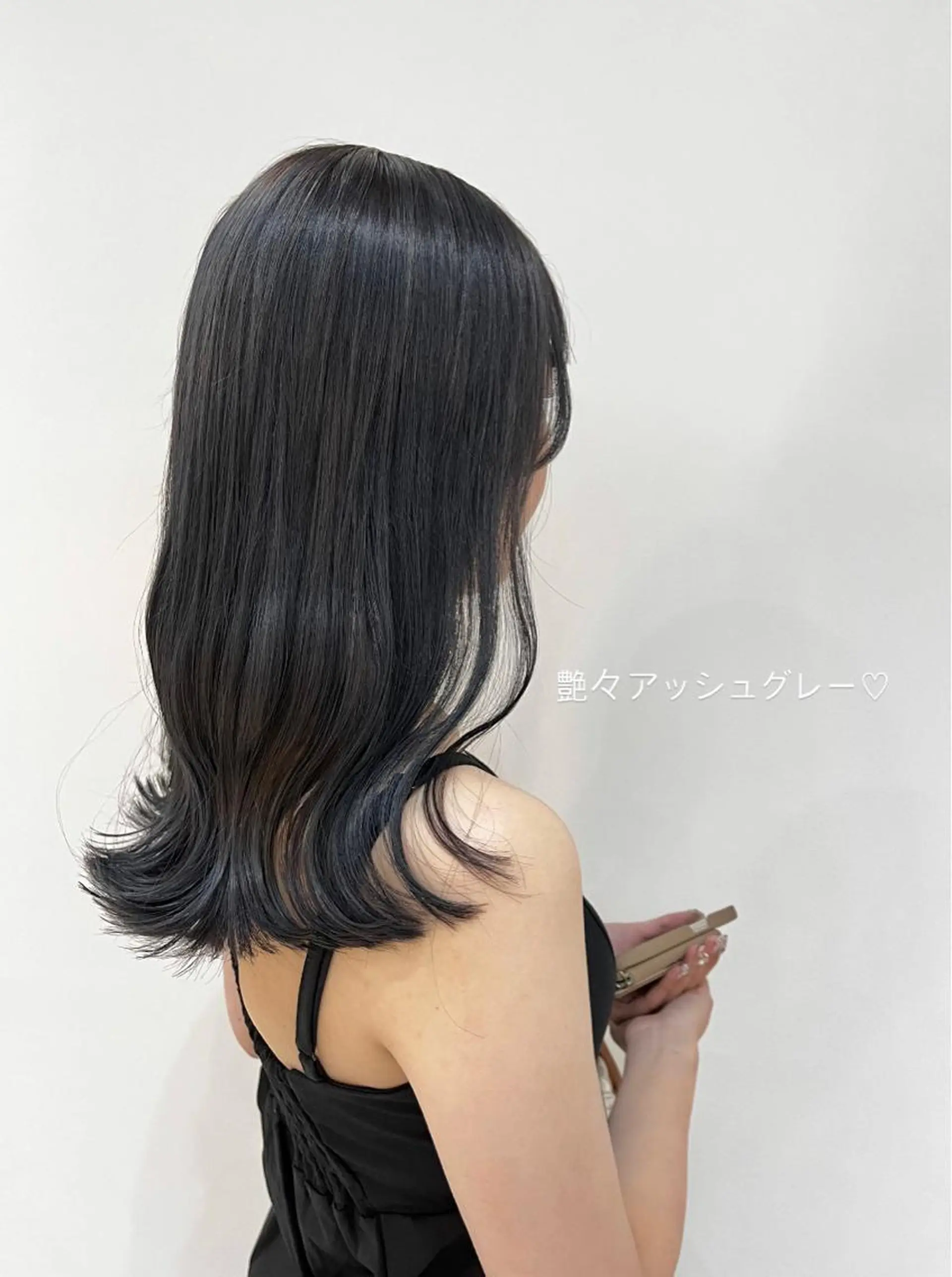 セミロング カラー ヘアアレンジ アッシュ カット ヘアカラー トリートメント 🥀暖色韓国ヘア💕 保科侑花のヘアスタイル