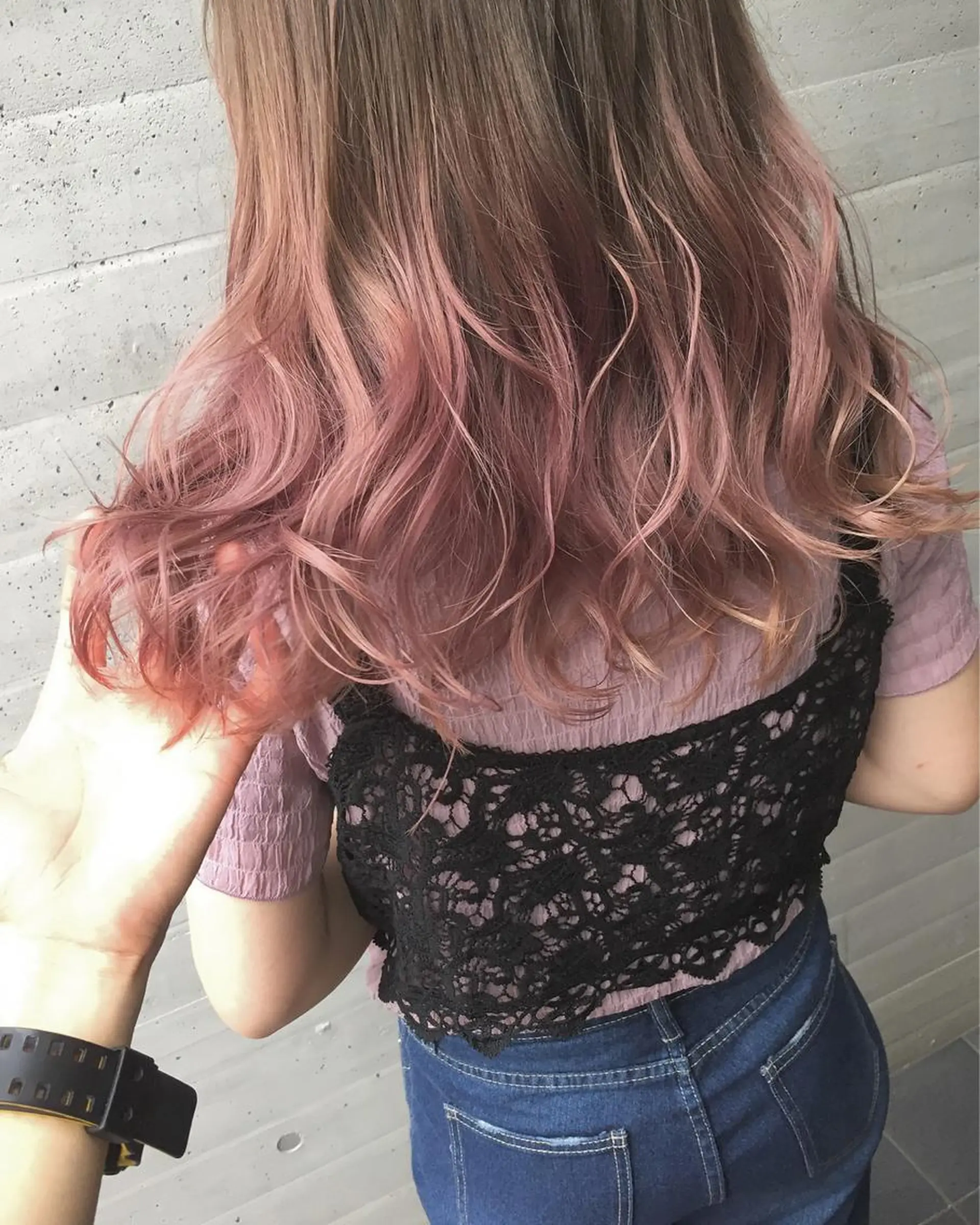 ミディアム カラー ヘアアレンジ 黒髪 ブリーチ ダブルカラー 【公式】amble luxe池袋東口🩷のヘアスタイル