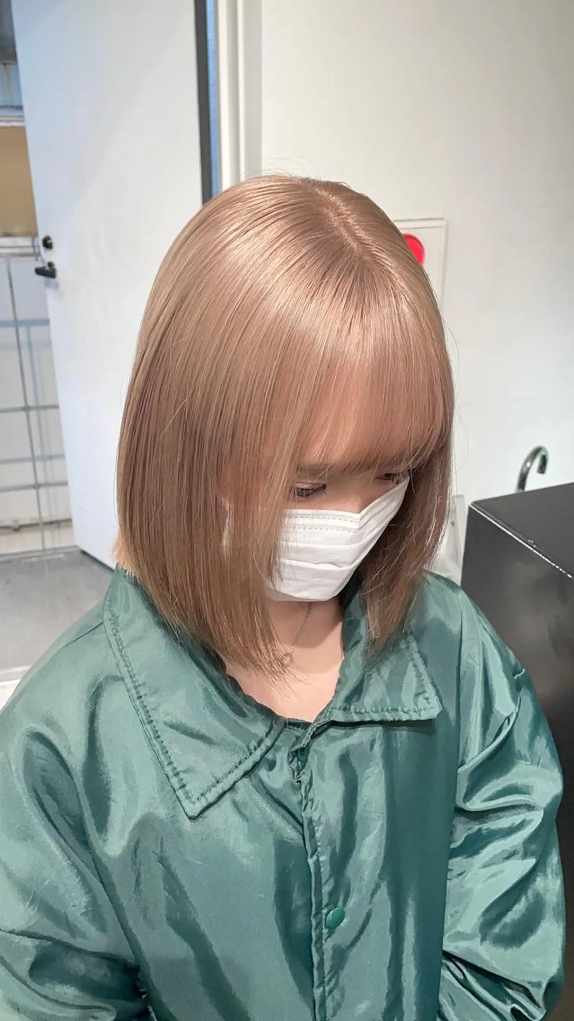 ミディアム カラー パーマ ヘアアレンジ メンズ キッズ ネイル マツエク・マツパ アイブロウ メンズブリーチ ブリーチ ブロンド カット ヘアカラー トリートメント 艶ハイトーン/ヘア アレンジAYAKAのヘアスタイル