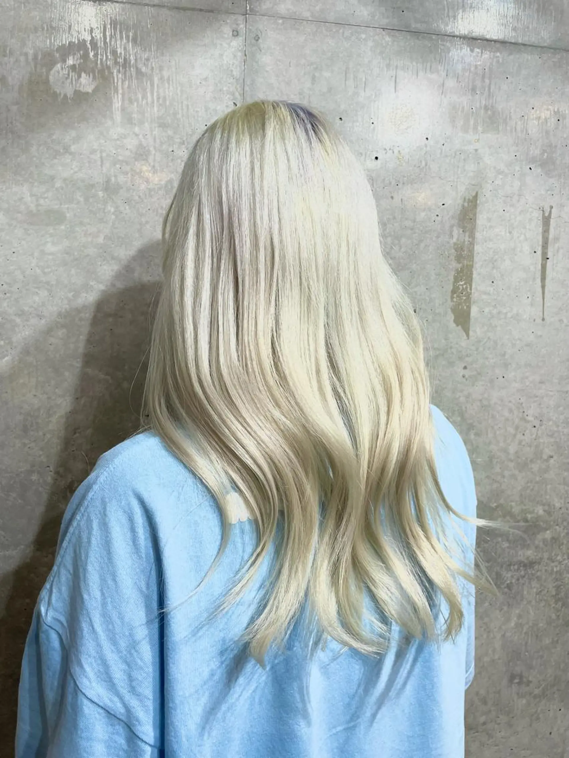 ロング カラー ヘアカラー トリートメント もにか🌞原宿/渋谷 🌝ブリーチカラーのヘアスタイル