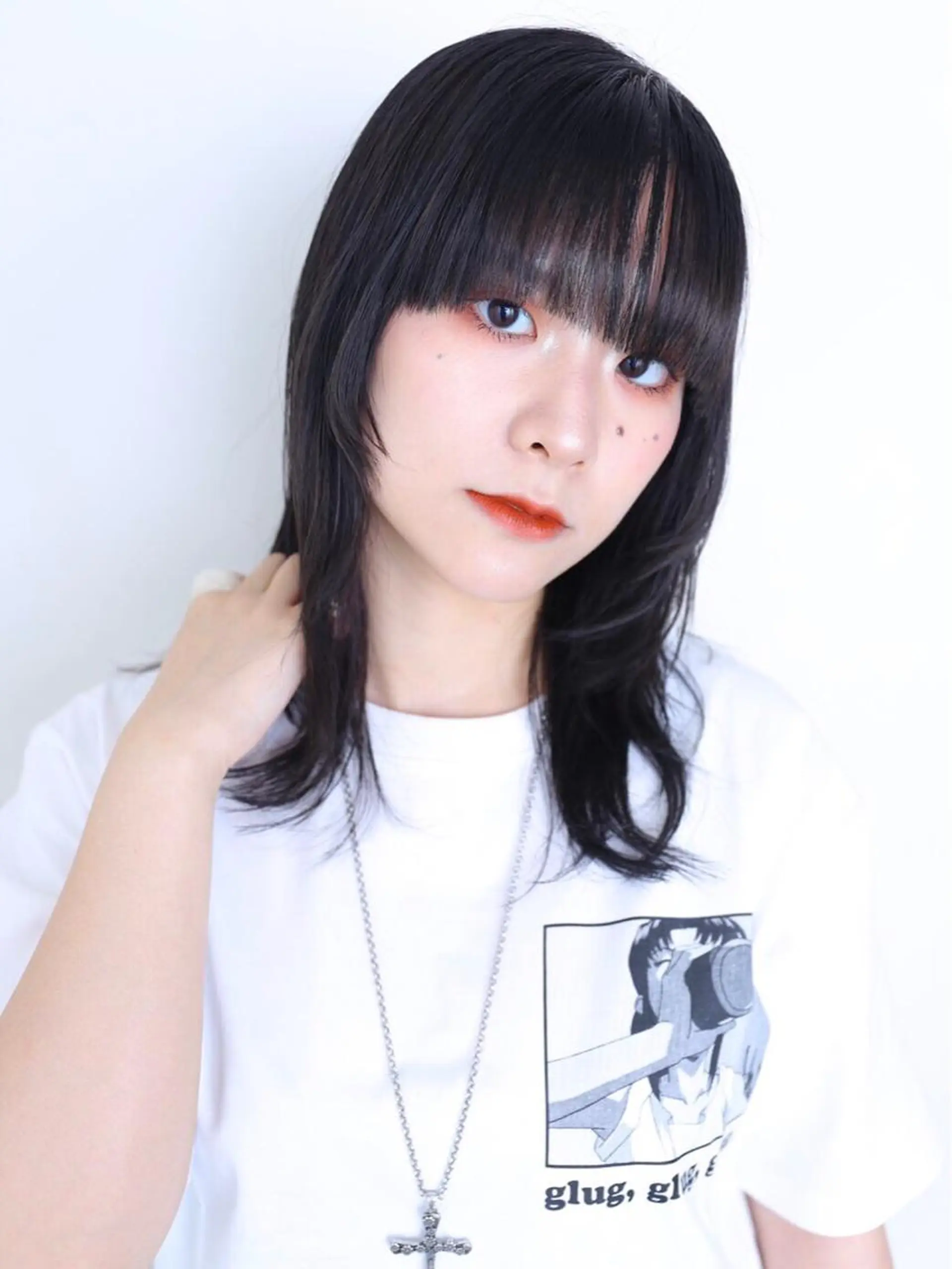 ミディアム ウルフカット／吉村 桃子のヘアスタイル