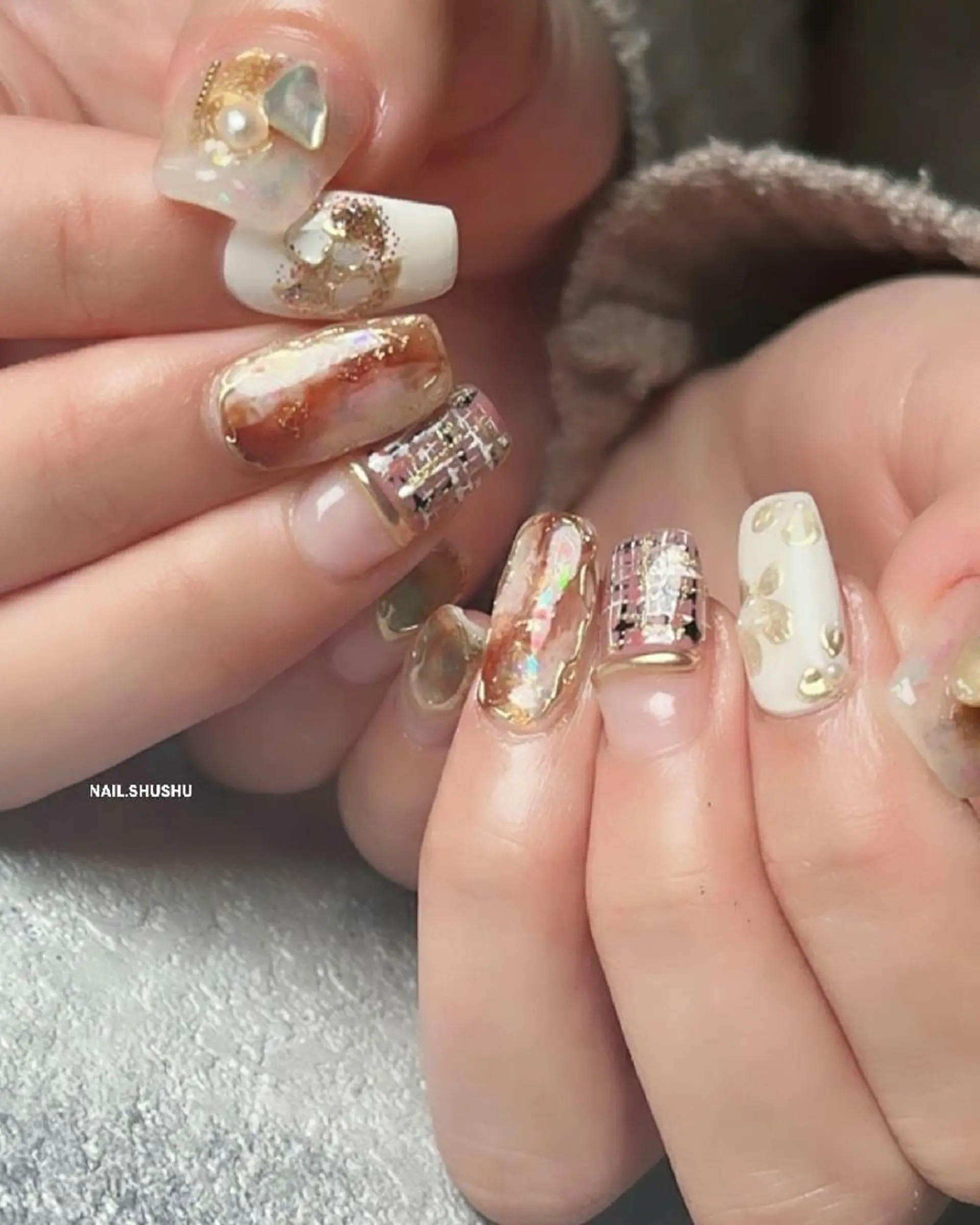 ネイル 持ち込み ニュアンスネイル ワンカラーネイル シンプルネイル バレンタイン 3dパーツ/流行り 👧shushu❤️のネイルデザイン