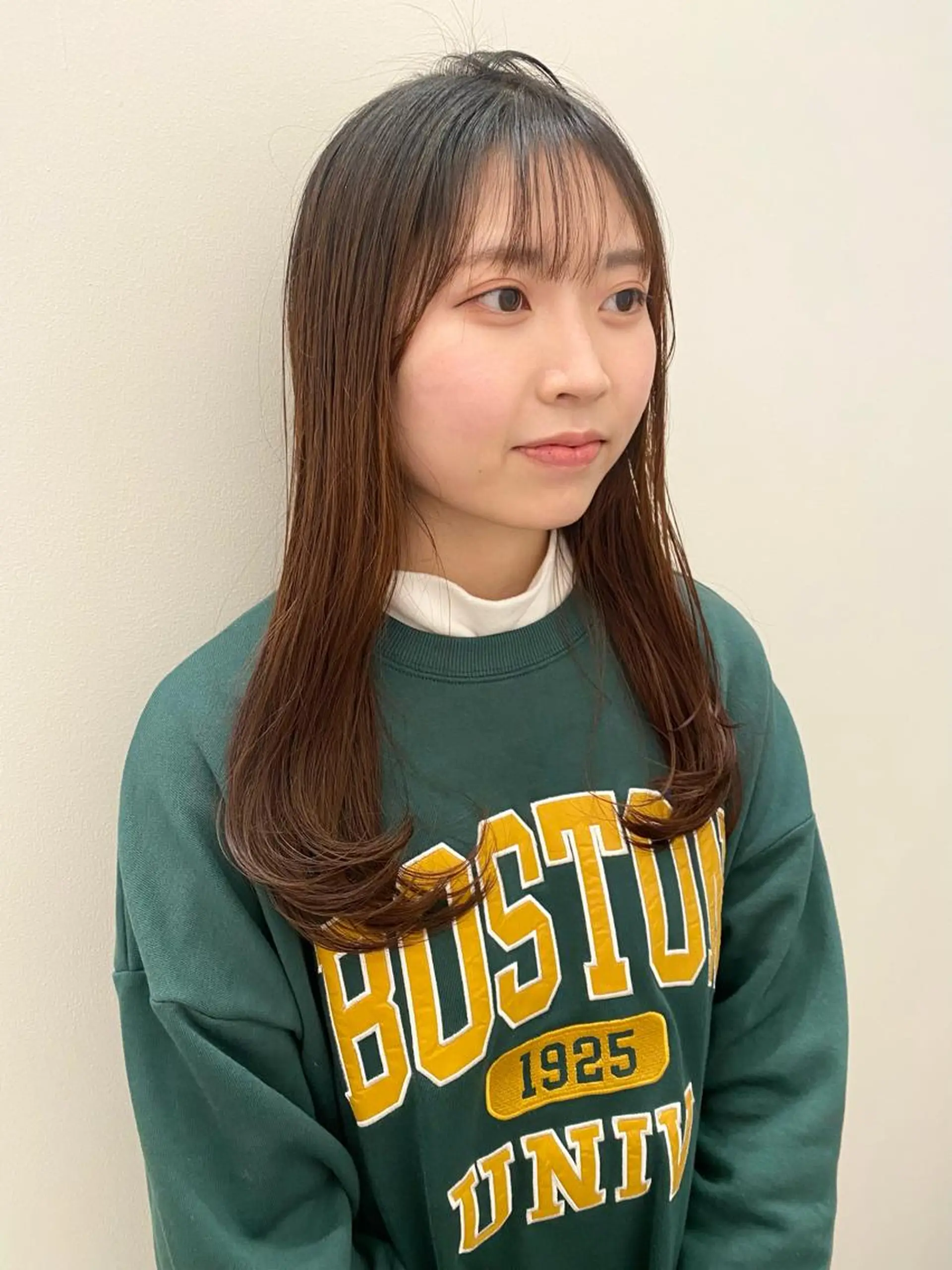 ロング レイヤーカット カット ヘアカラー ota miyuuのヘアスタイル