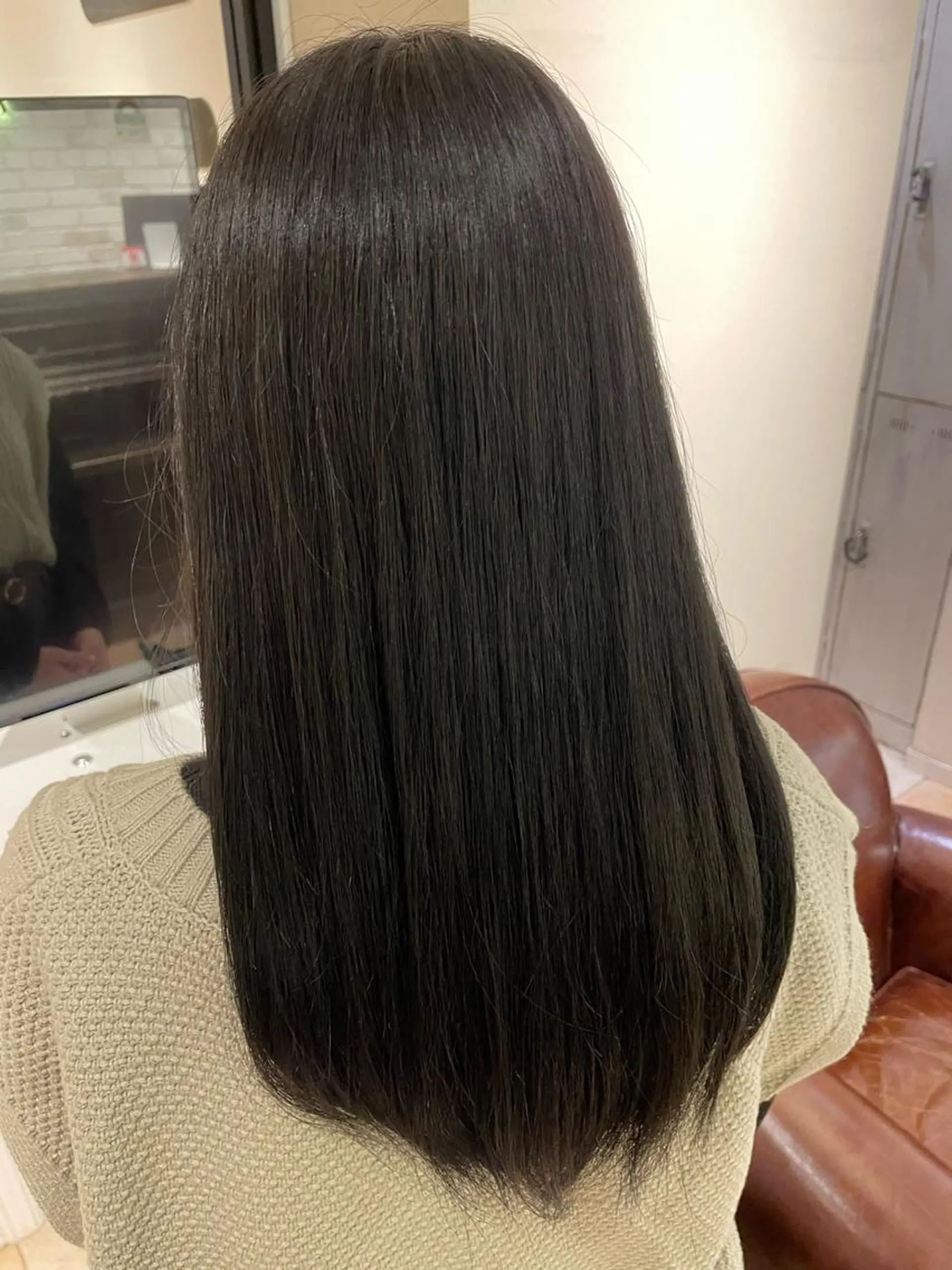 セミロング くびれヘア 髪質改善 縮毛矯正 前髪顔まわりカット 🌈中村海聖のヘアスタイル