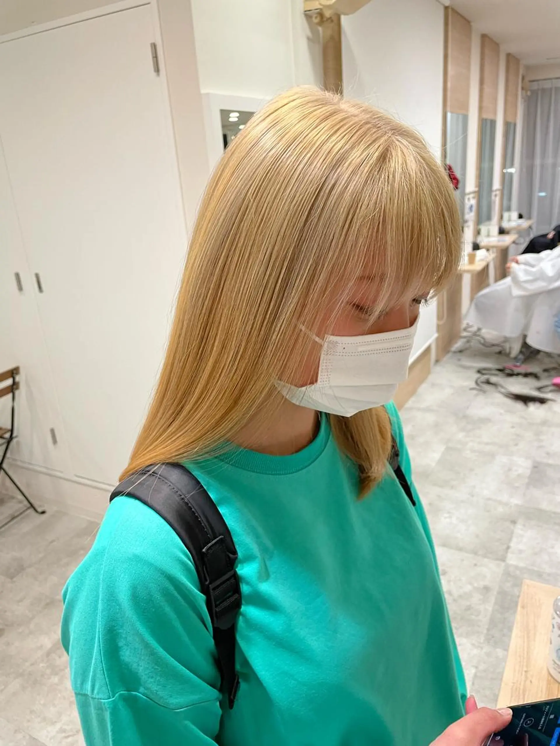 ロング カラー ミストバング ブリーチ 透明感カラー フェイスフレーミング ハイトーンカラー ハイトーン/ベージュ 指名No.1荒木涼太のヘアスタイル