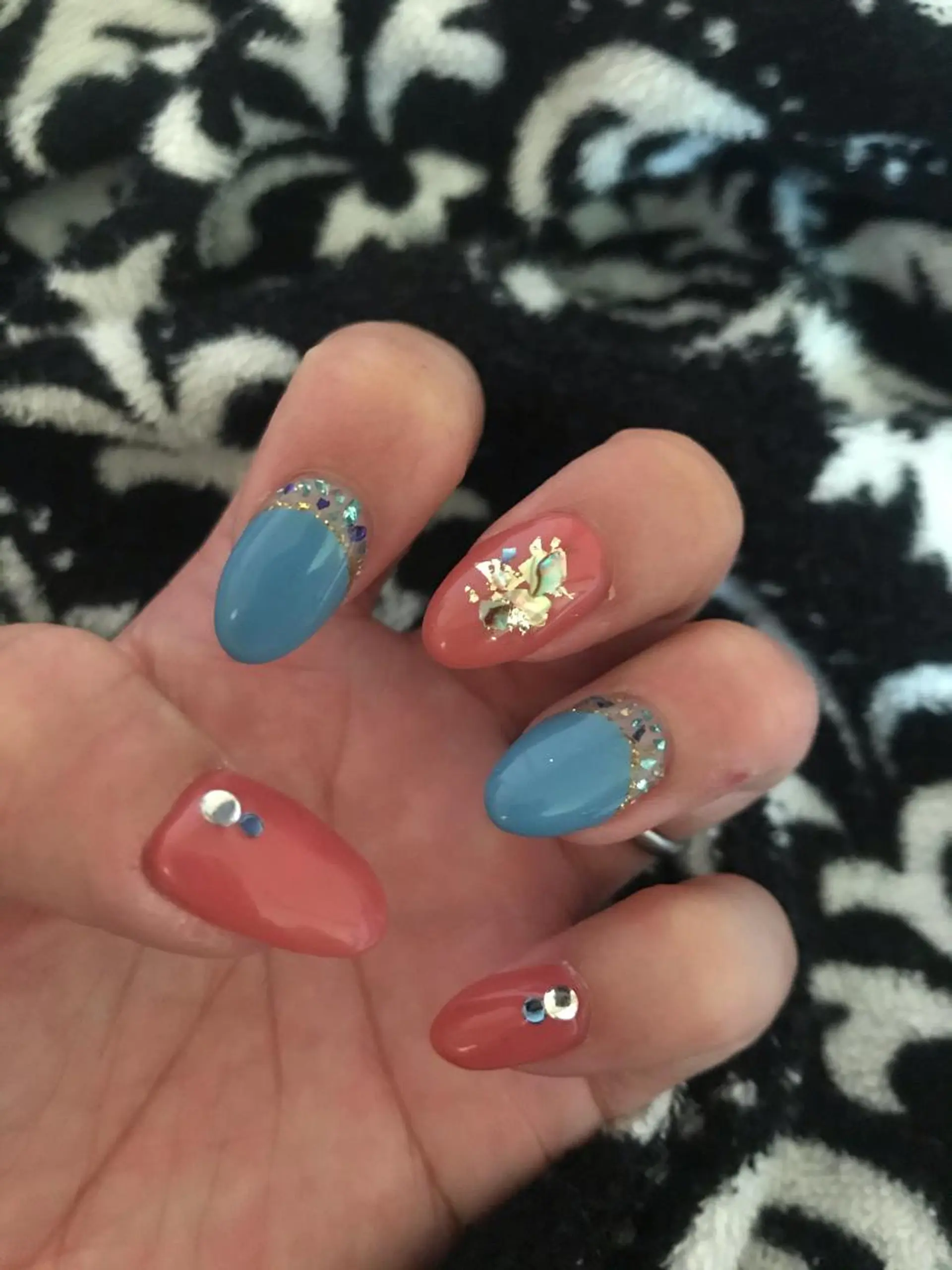 ネイル ECLAT エクラ所属・寺山 千鶴のネイルデザイン