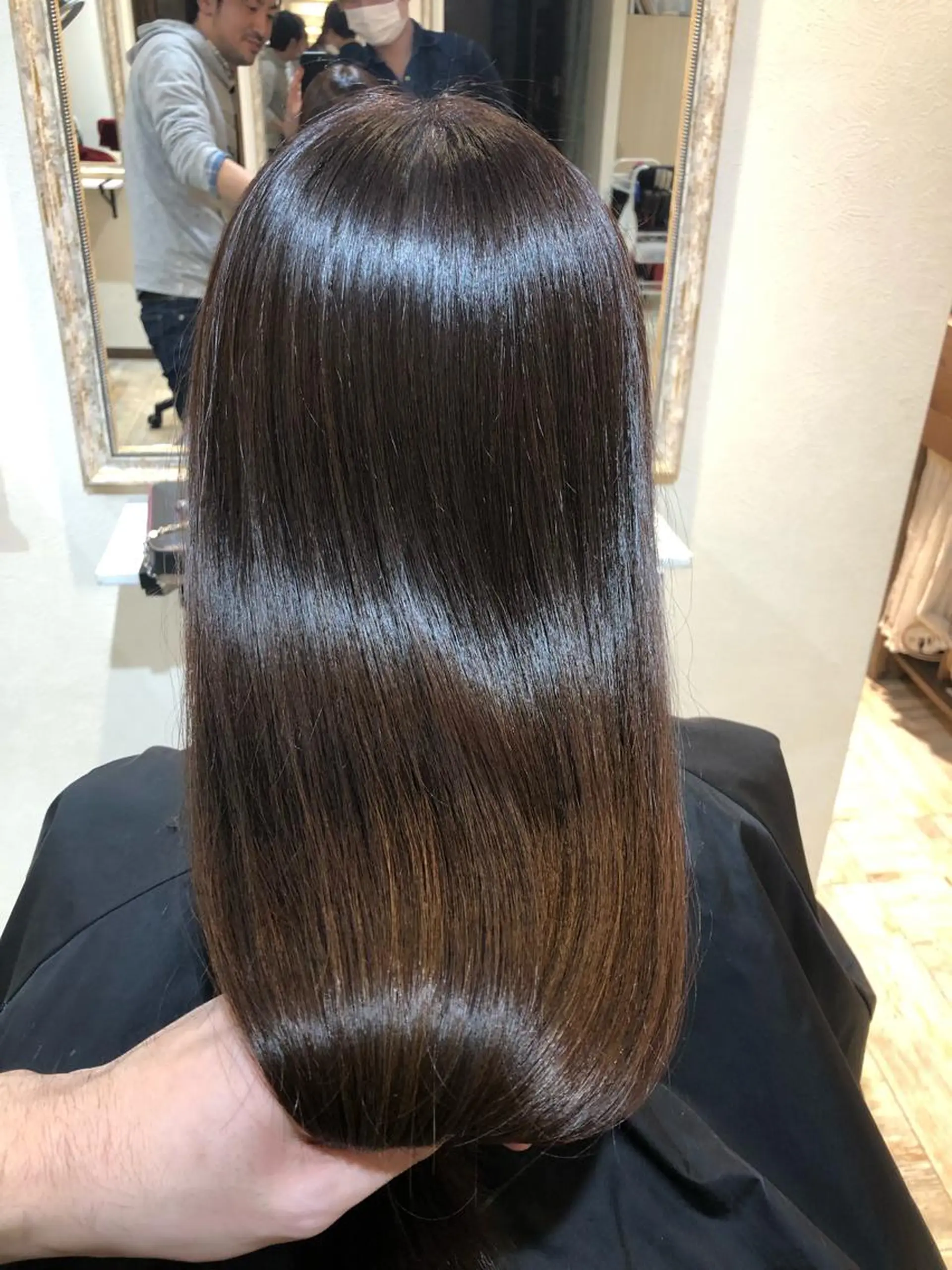 ロング カラー ワンレンボブ アッシュ ベージュカラー ショコラベージュ ダークアッシュ 【垢抜け大人髪】 TIARA西山のヘアスタイル