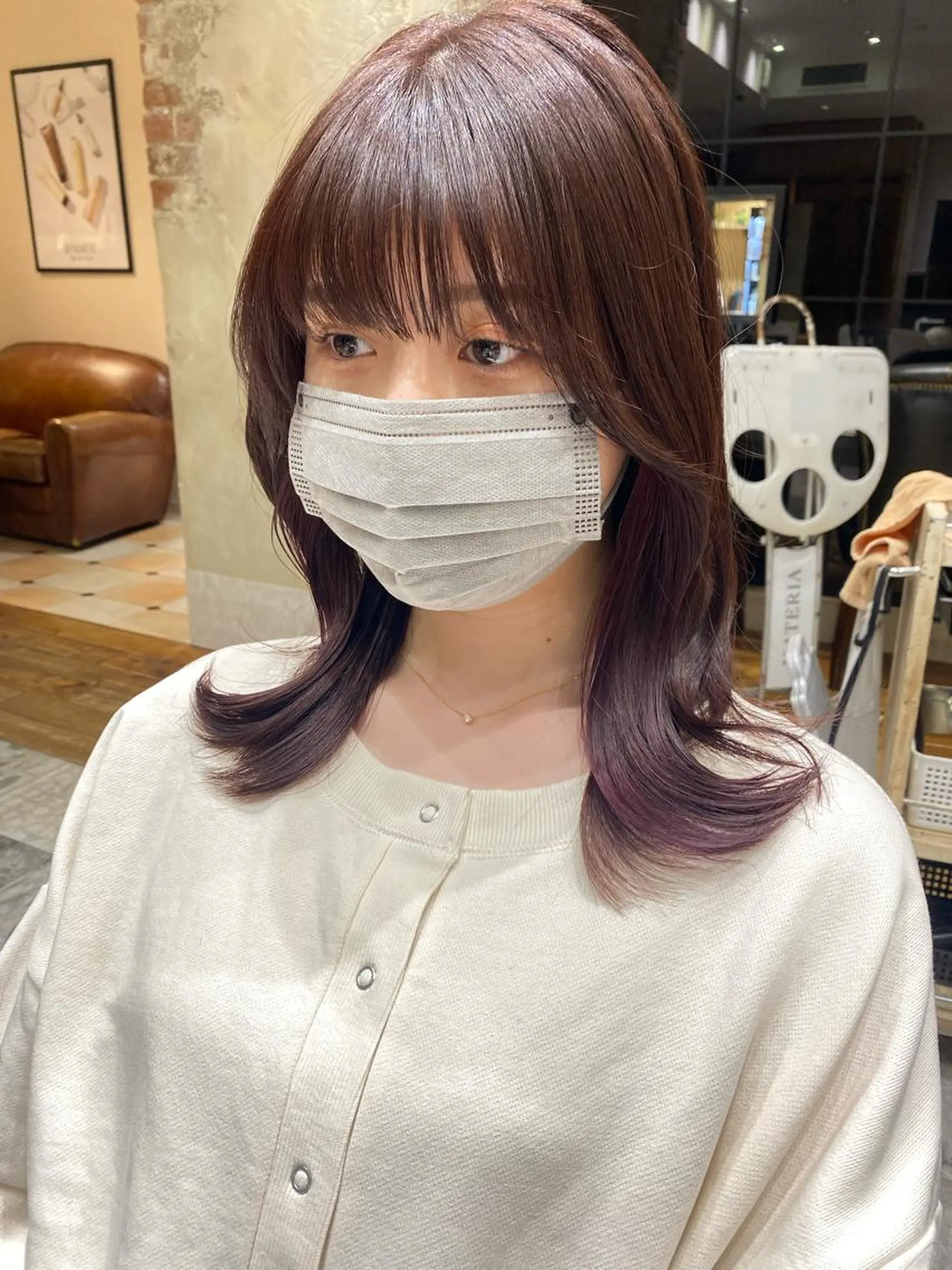 ミディアム カラー ミディアムレイヤー ブラウンカラー インナーカラー ピンクカラー ピンクブラウン カット ヘアカラー トリートメント 顔周り/くびれヘア 韓国ヘア💕風間るなのヘアスタイル