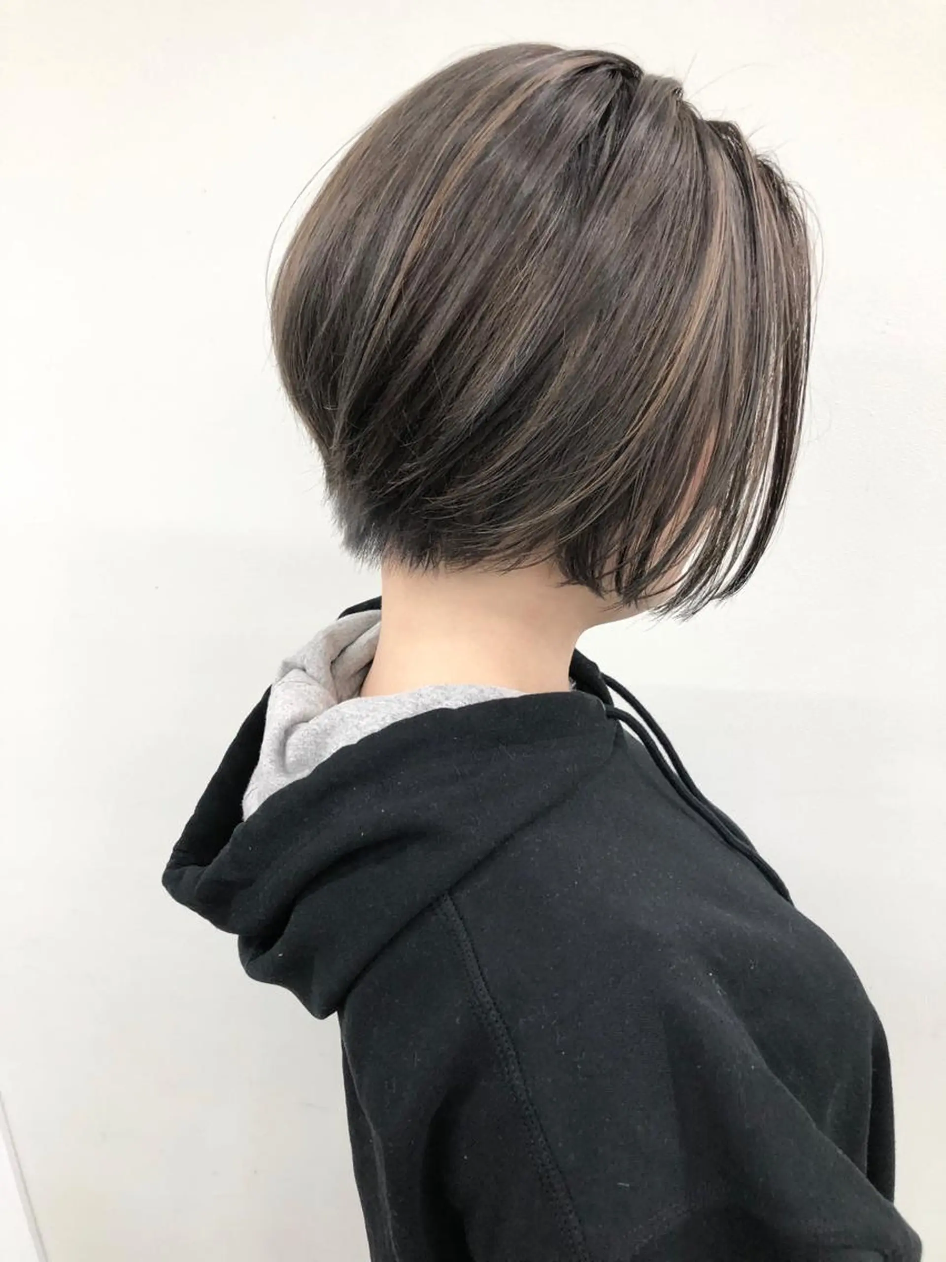 ショート ハイライト ショートヘア ヘアカラー トリートメント 小澤大輔 YOLO hairのヘアスタイル