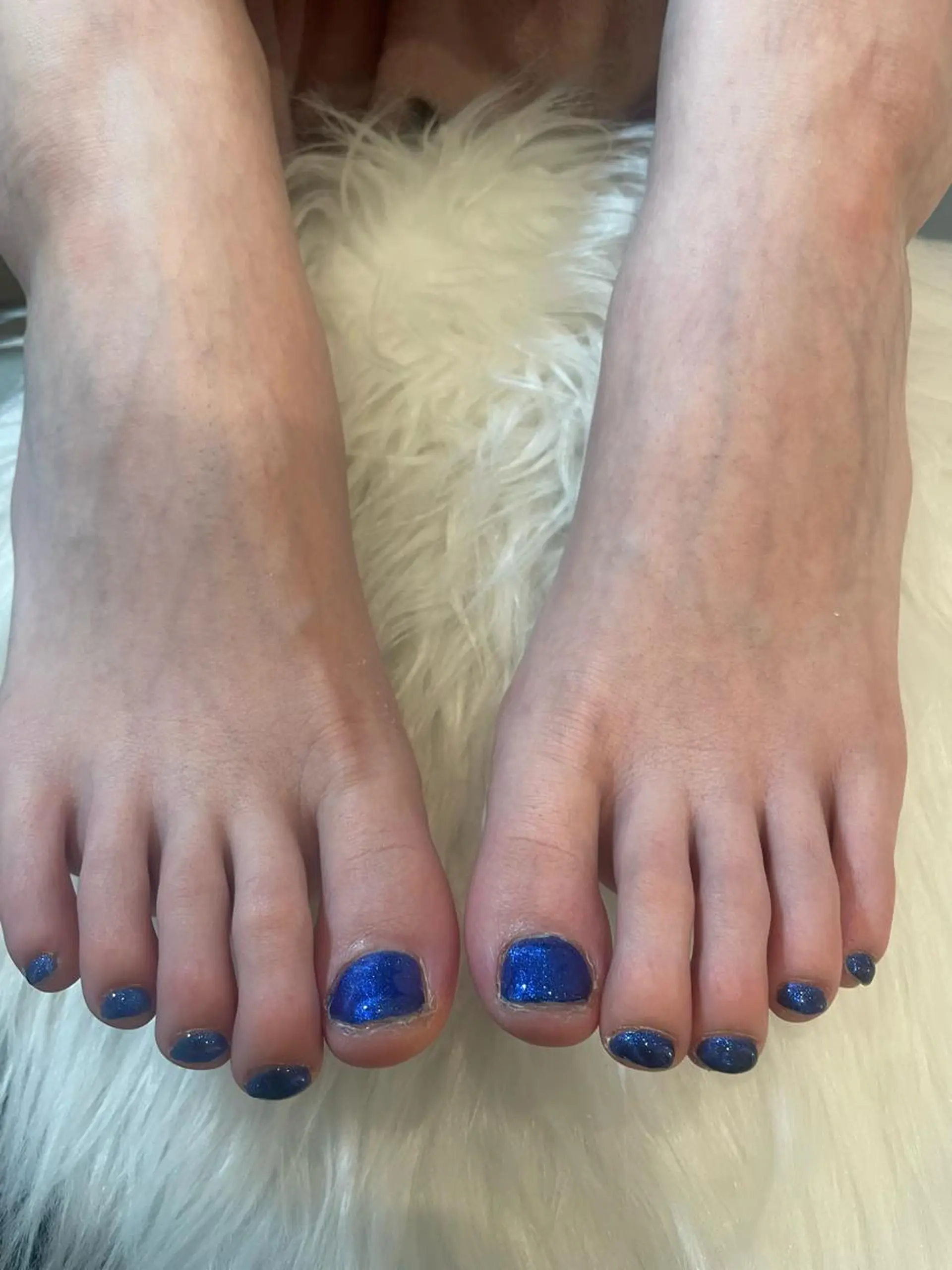 ネイル フットネイル ワンカラーネイル 大袋駅東口徒歩2分 alivioのネイルデザイン