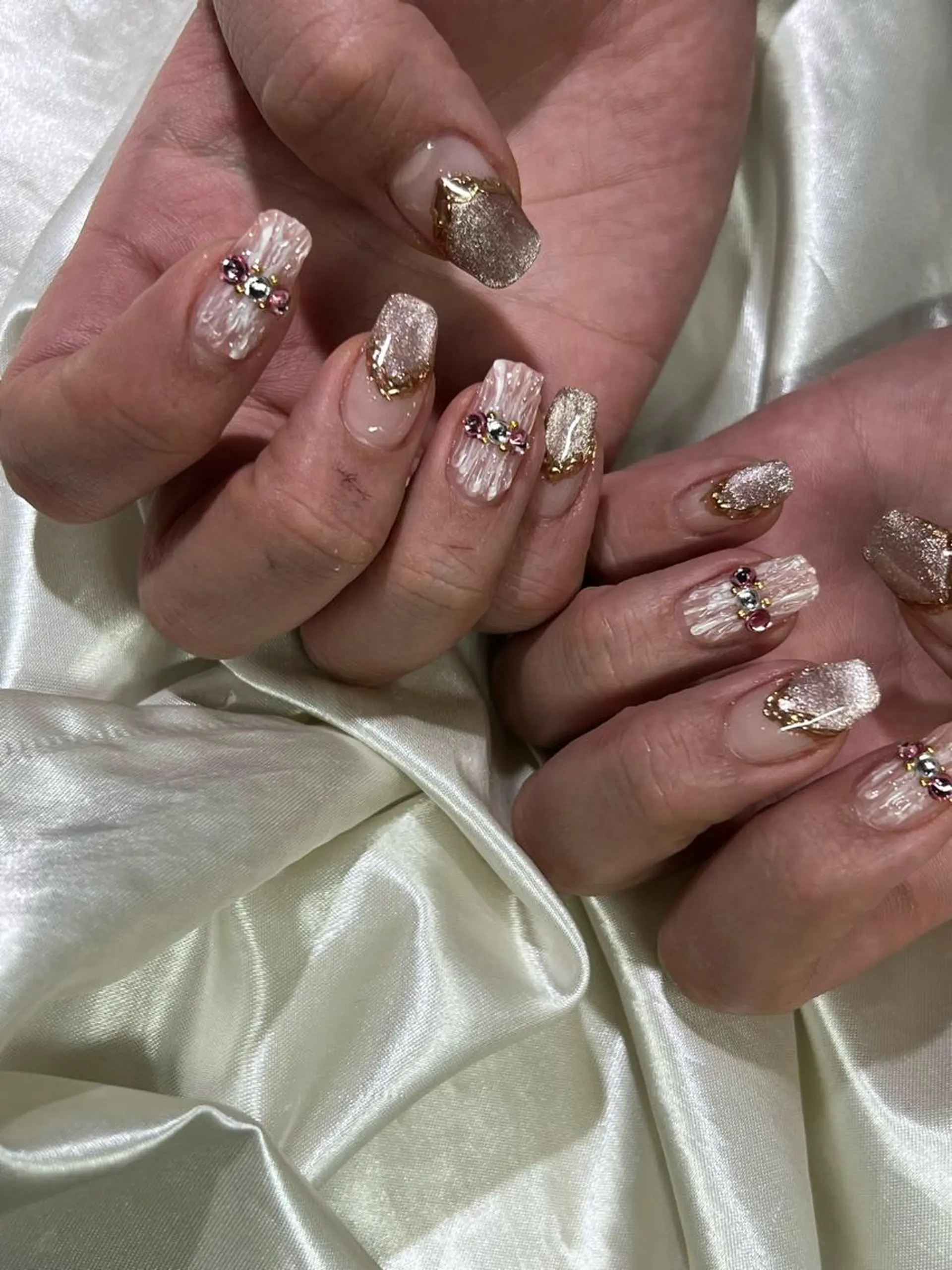 ネイル 持ち込み ニュアンスネイル ハンドネイル ハンドケア Charme. NOBUKOのネイルデザイン