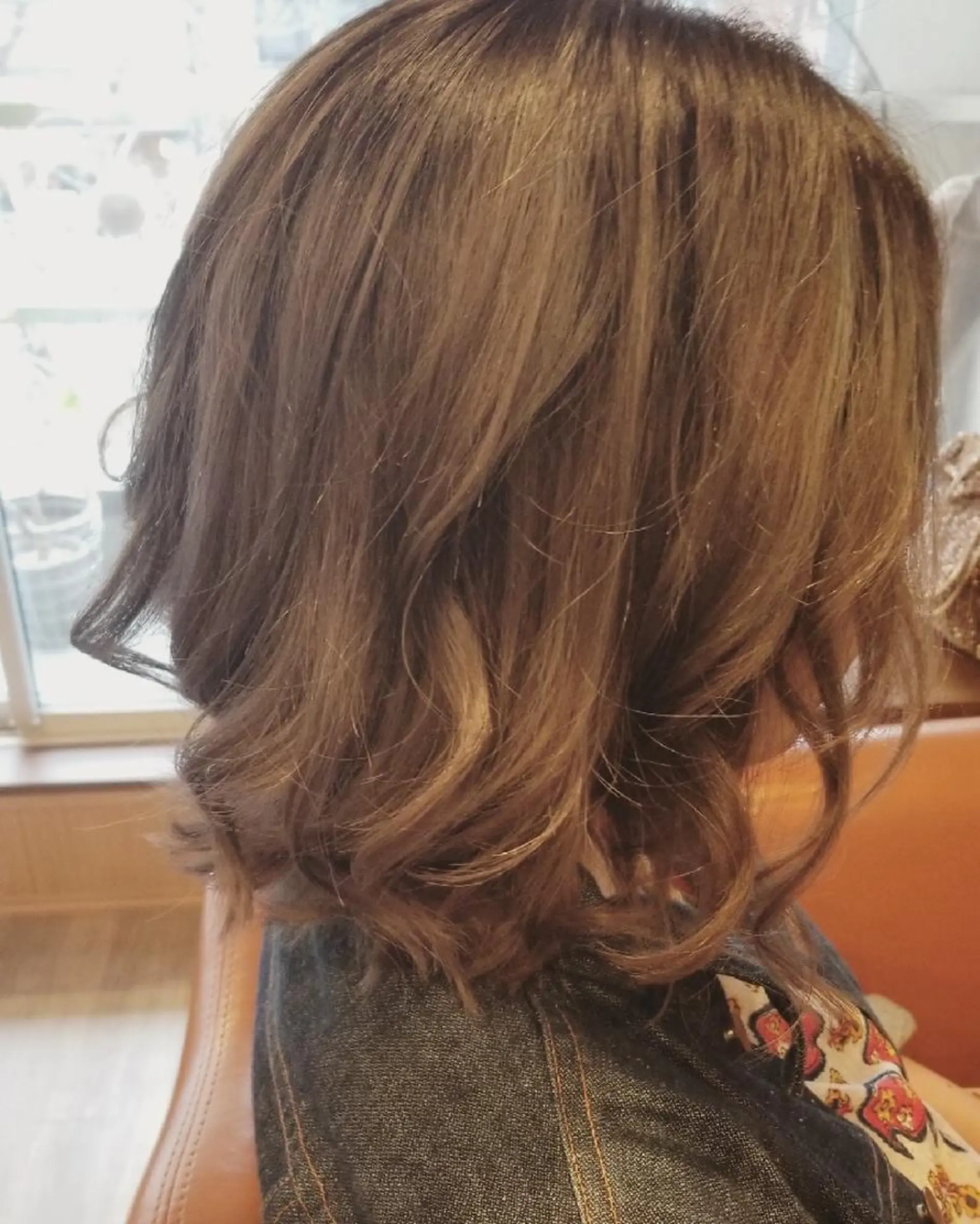 ミディアム カラー アディクシーカラー バレイヤージュ イルミナカラー 外国人風カラー レイヤーカット カット ヘアカラー トリートメント spa hair ark 富井直美のヘアスタイル