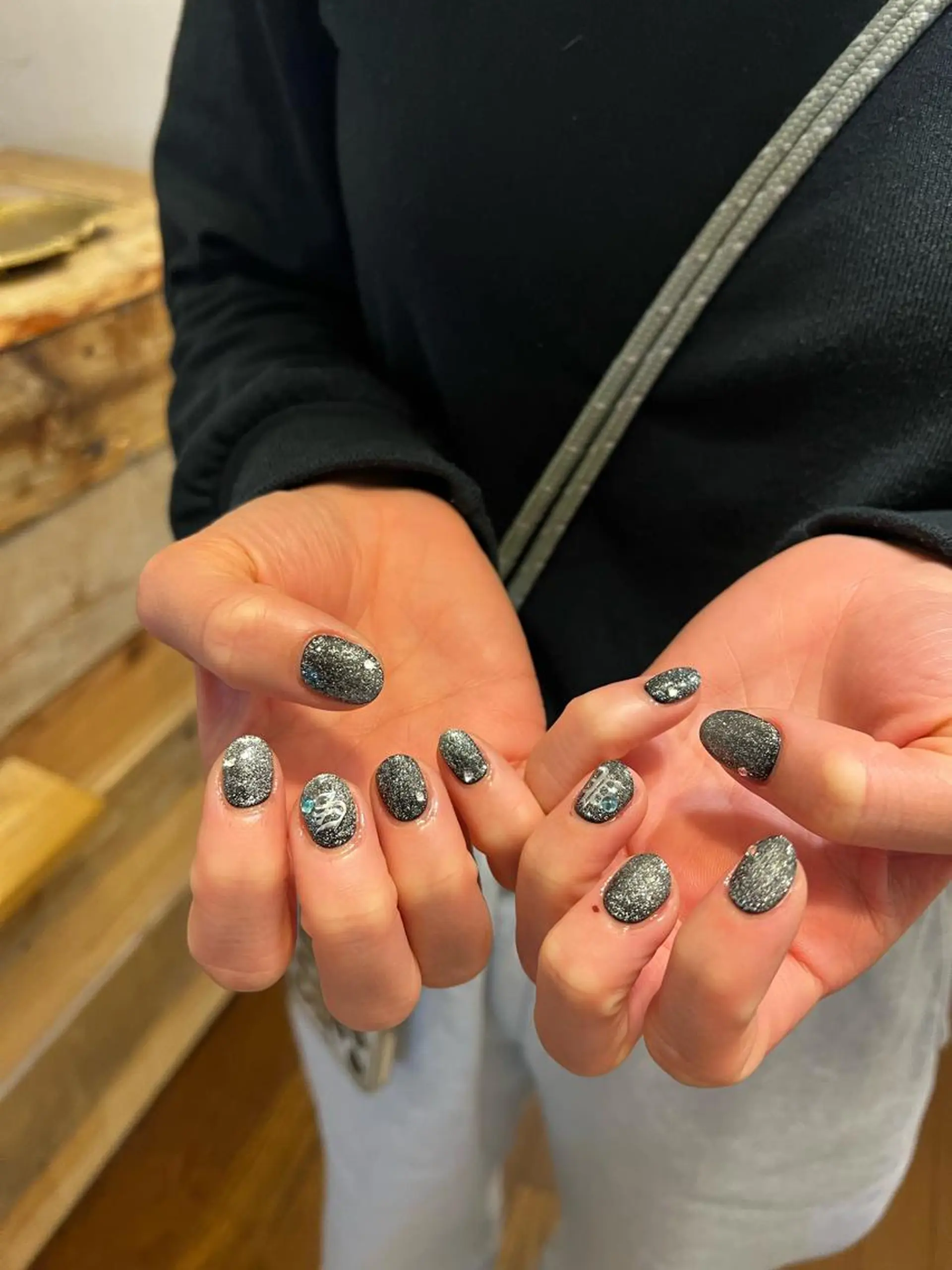 ネイル ハンドネイル フットネイル ハンドケア Nes.Nail所属・Miyagi Asamiのネイルデザイン