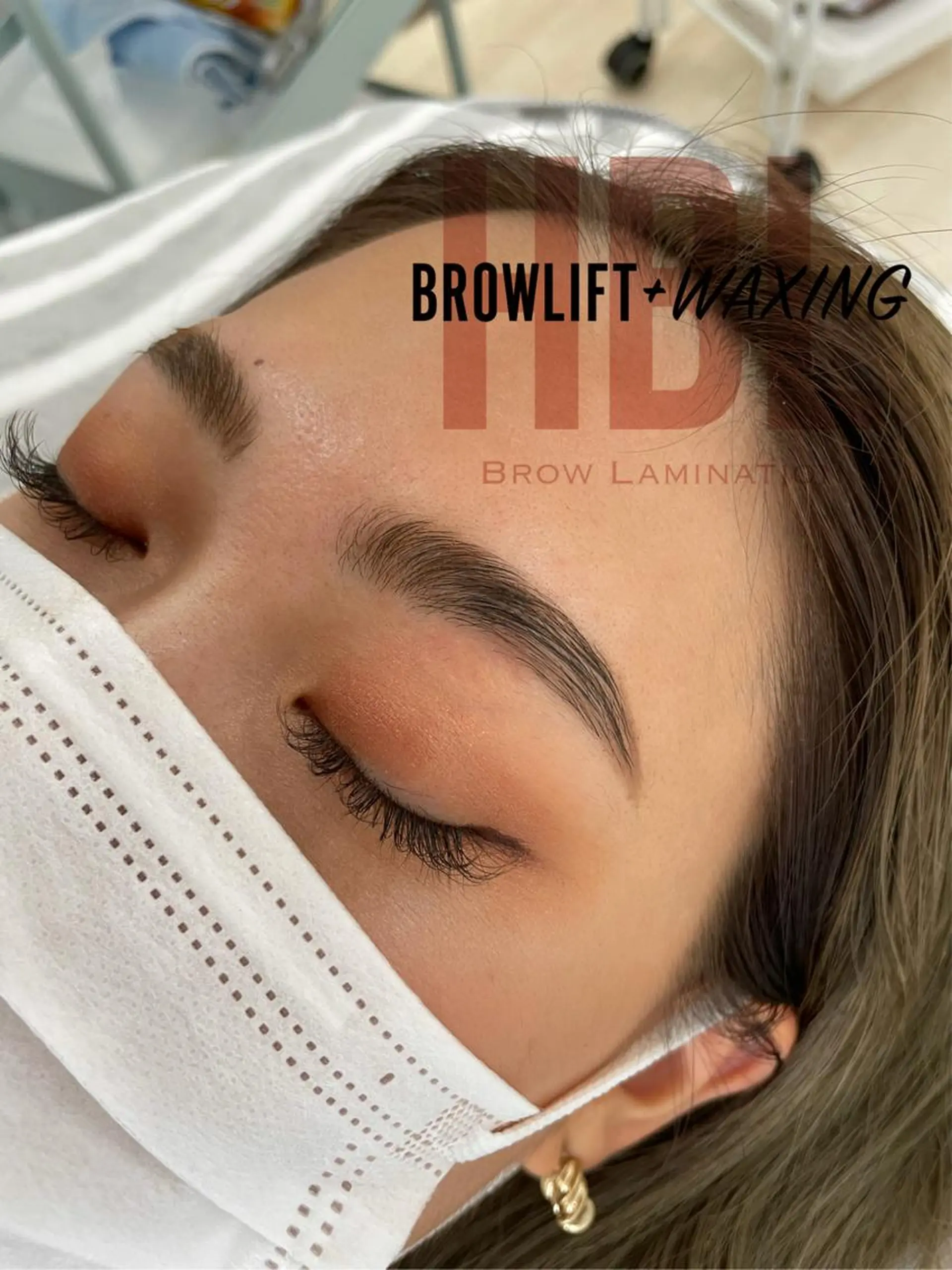 アイブロウ サニーヒルズ所属・サニーヒルズ 磯部のマツエク・マツパデザイン