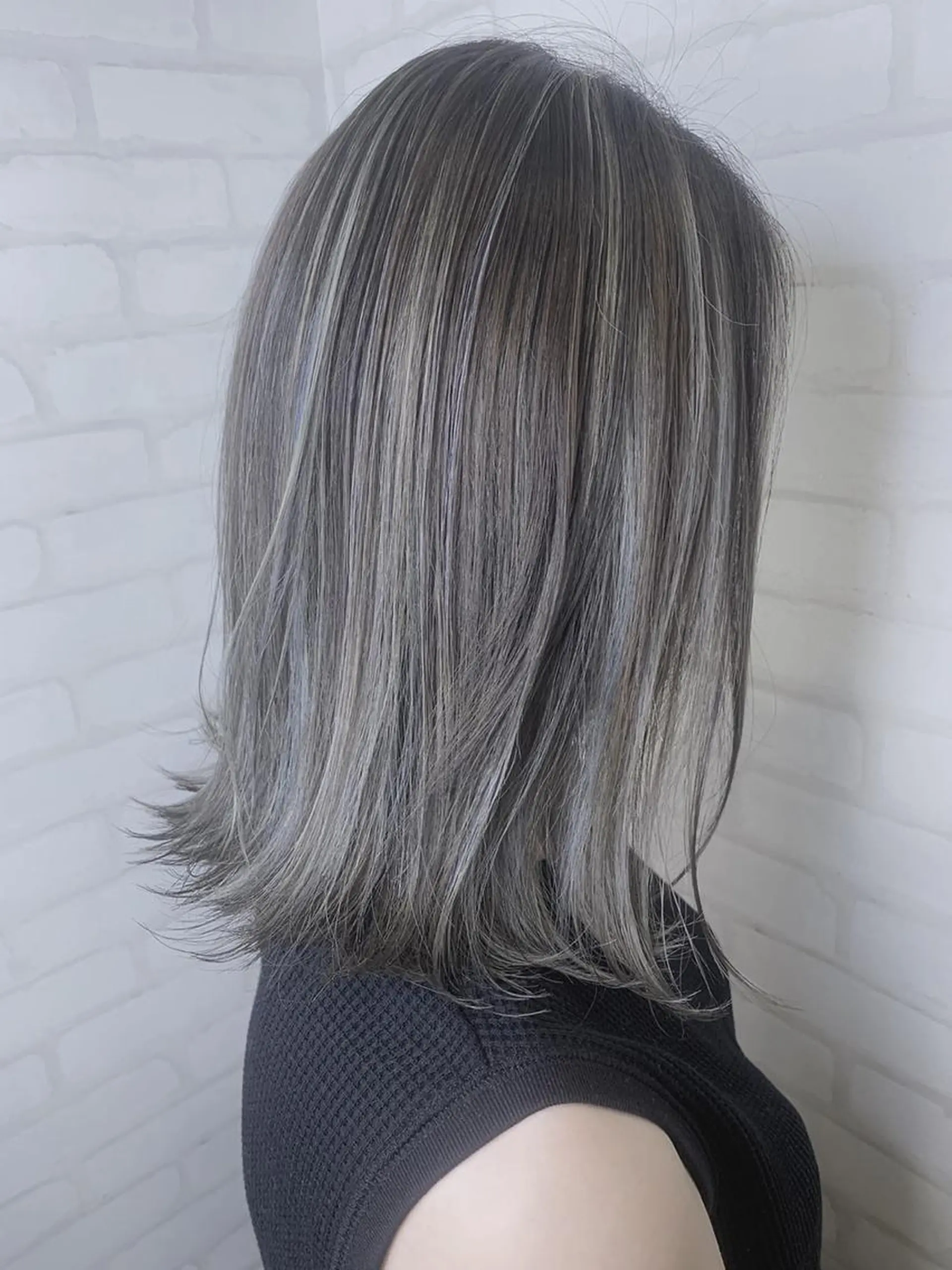 ミディアム ヘアカラー 佐野 翔洋のヘアスタイル