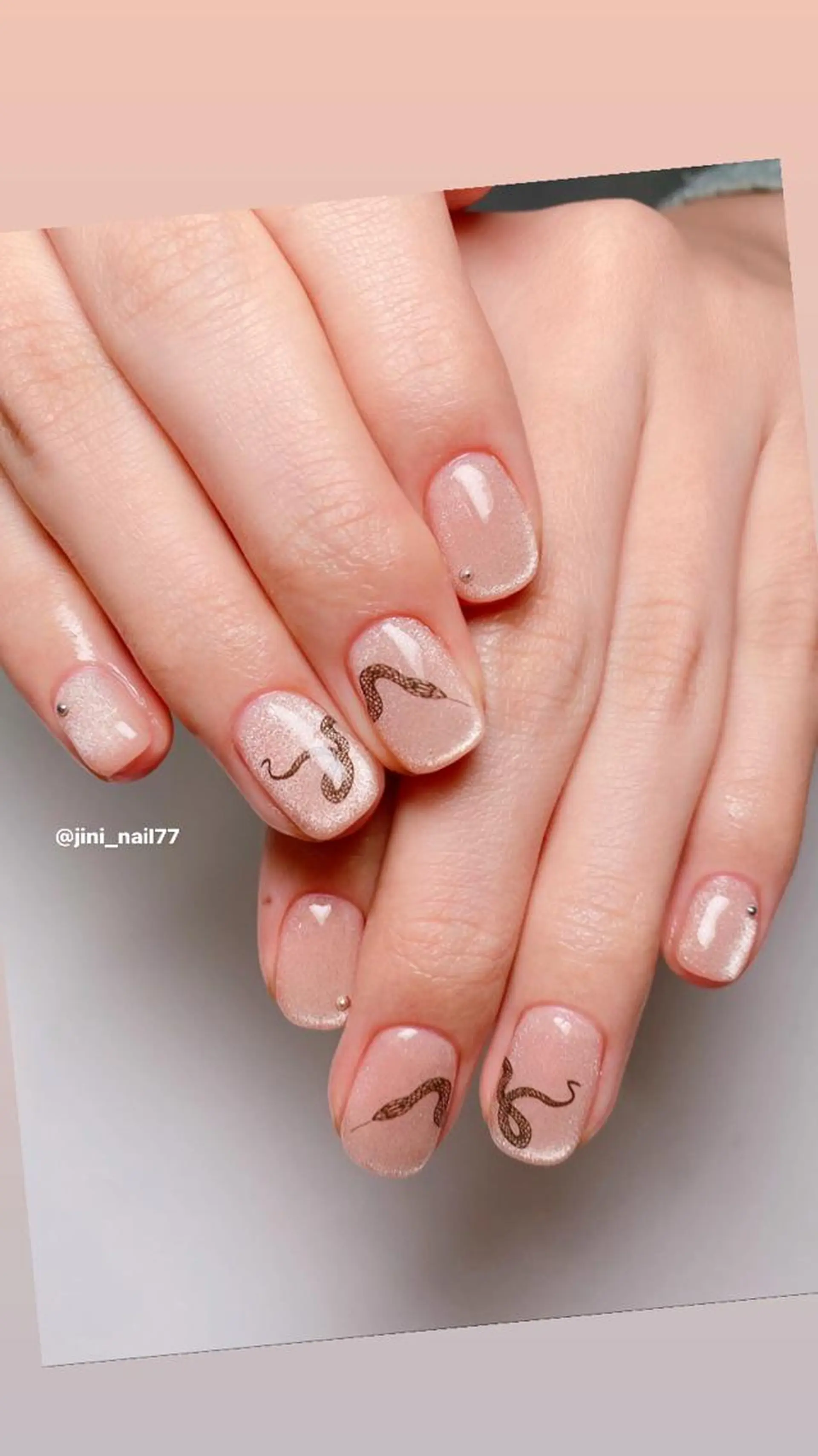 ネイル ハンドネイル JINI NAIL所属・ジニ ネイルのネイルデザイン