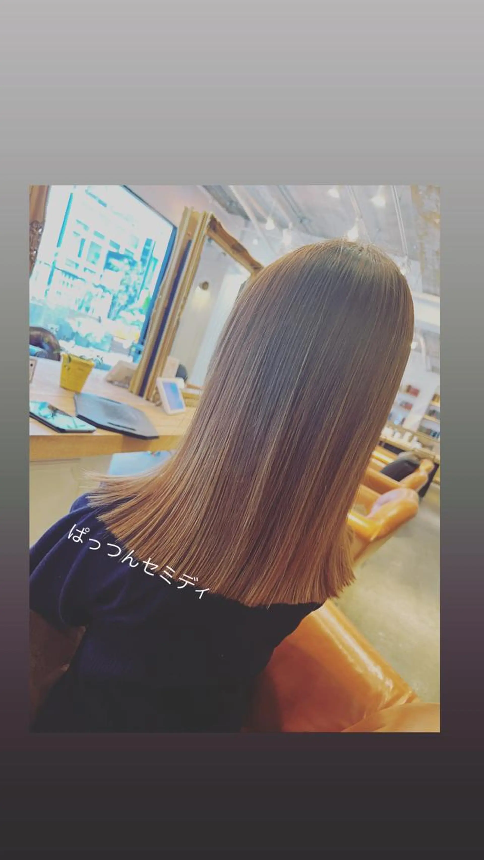 セミロング ヘアカラー トリートメント ハイライト/インナー /ブリーチ/レイヤーのヘアスタイル