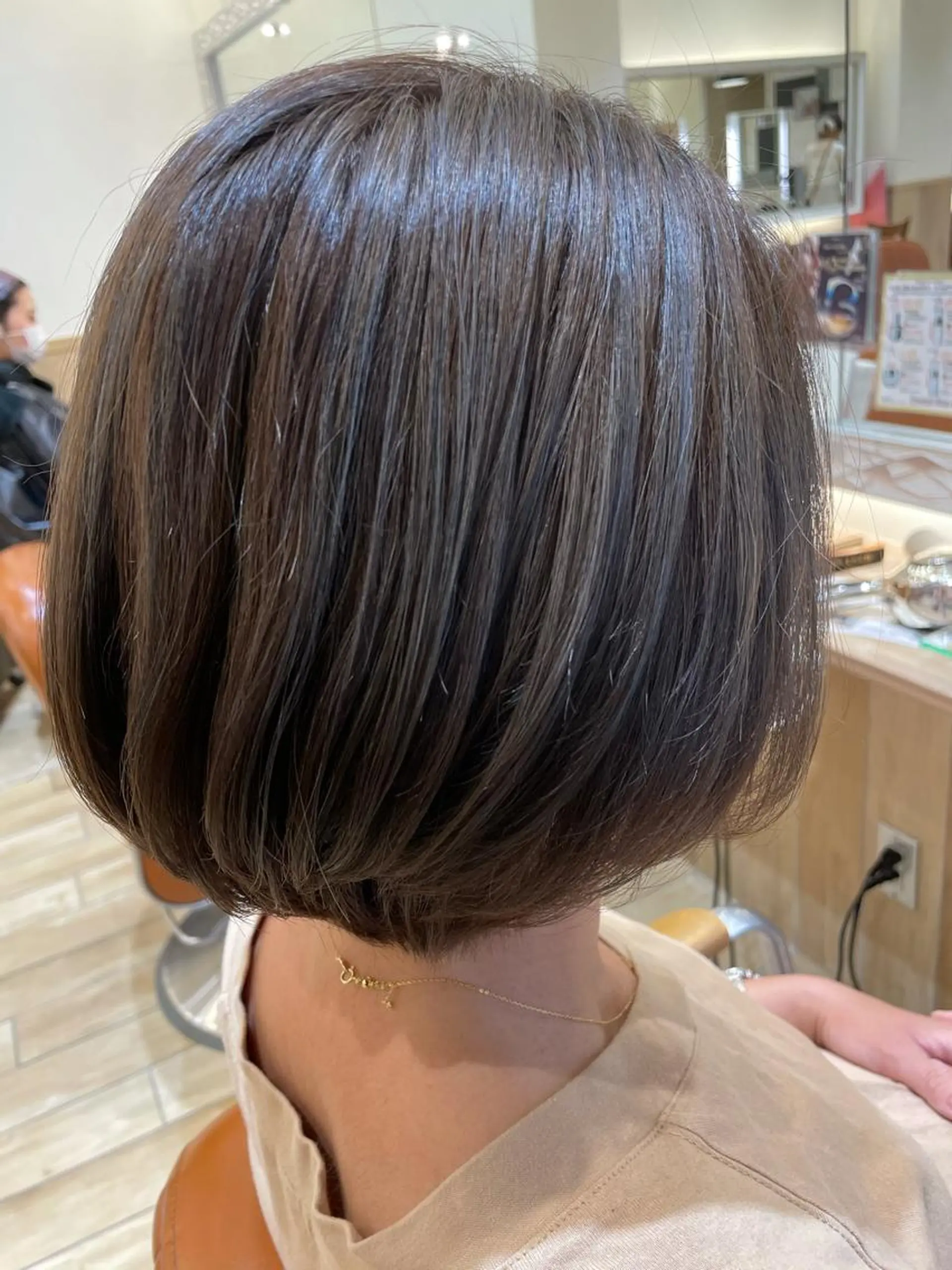 ショート カラー シャドールーツ美容師 篠原康太のヘアスタイル