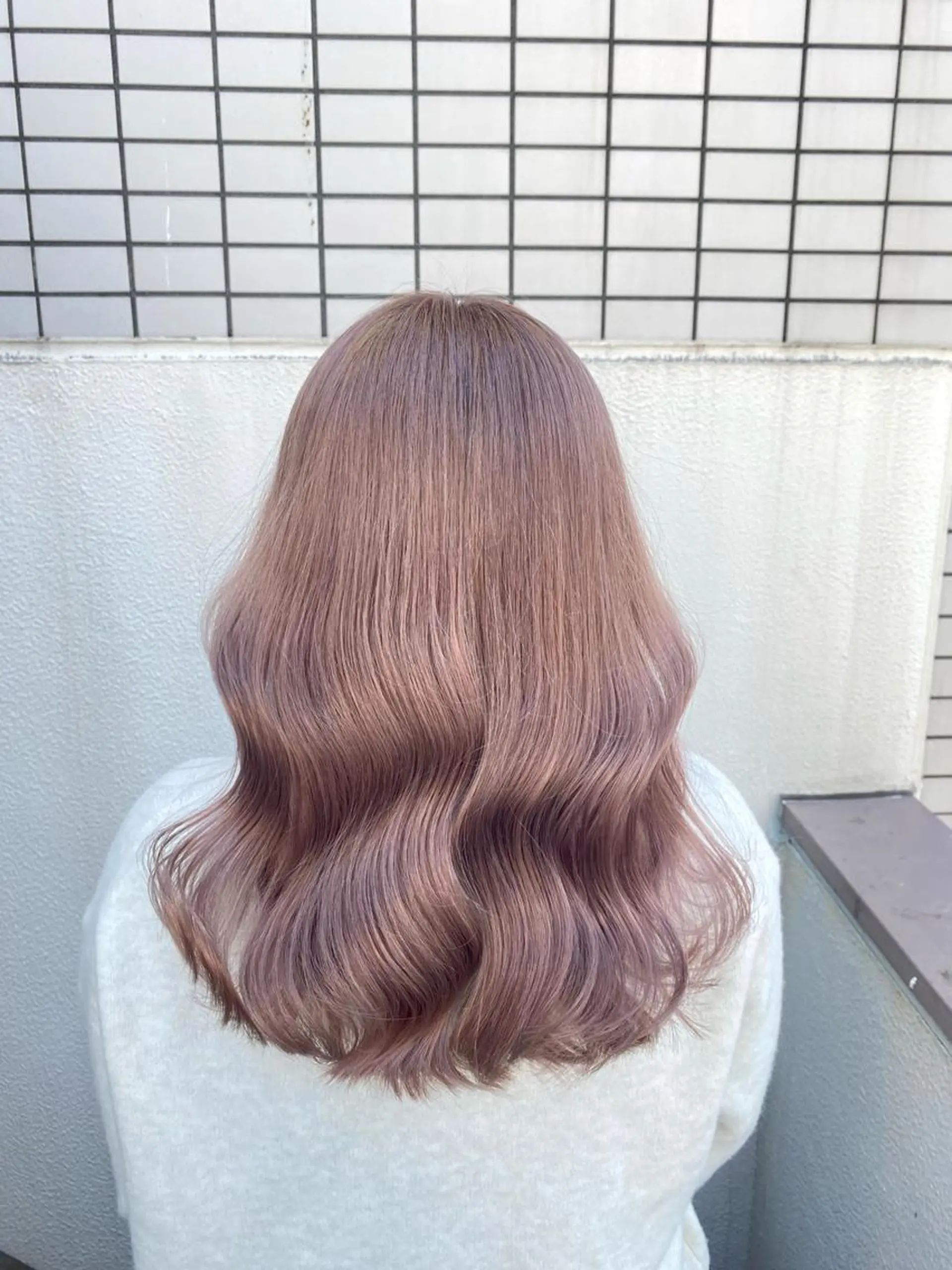 ロング カラー ミルクティーラテ ヘアカラー トリートメント ヘアセット 透明感カラー🤍 Kaitoのヘアスタイル