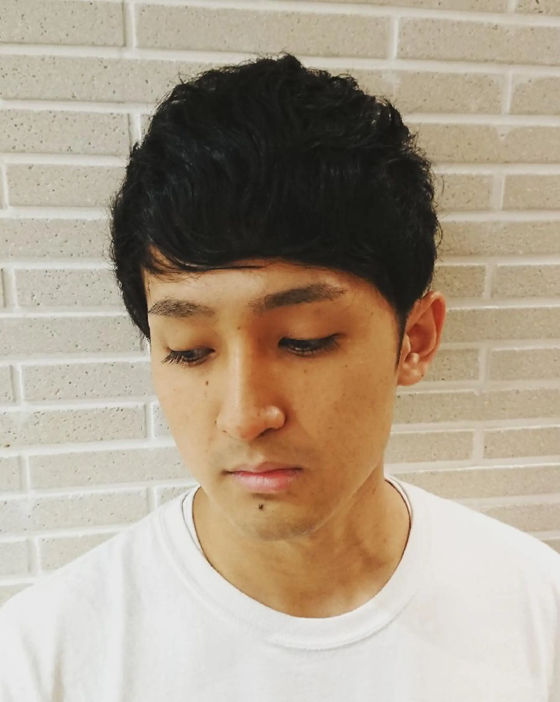 メンズ メンズパーマ ブリーチ/ヘアケア/ 艶髪/イギチハルのヘアスタイル