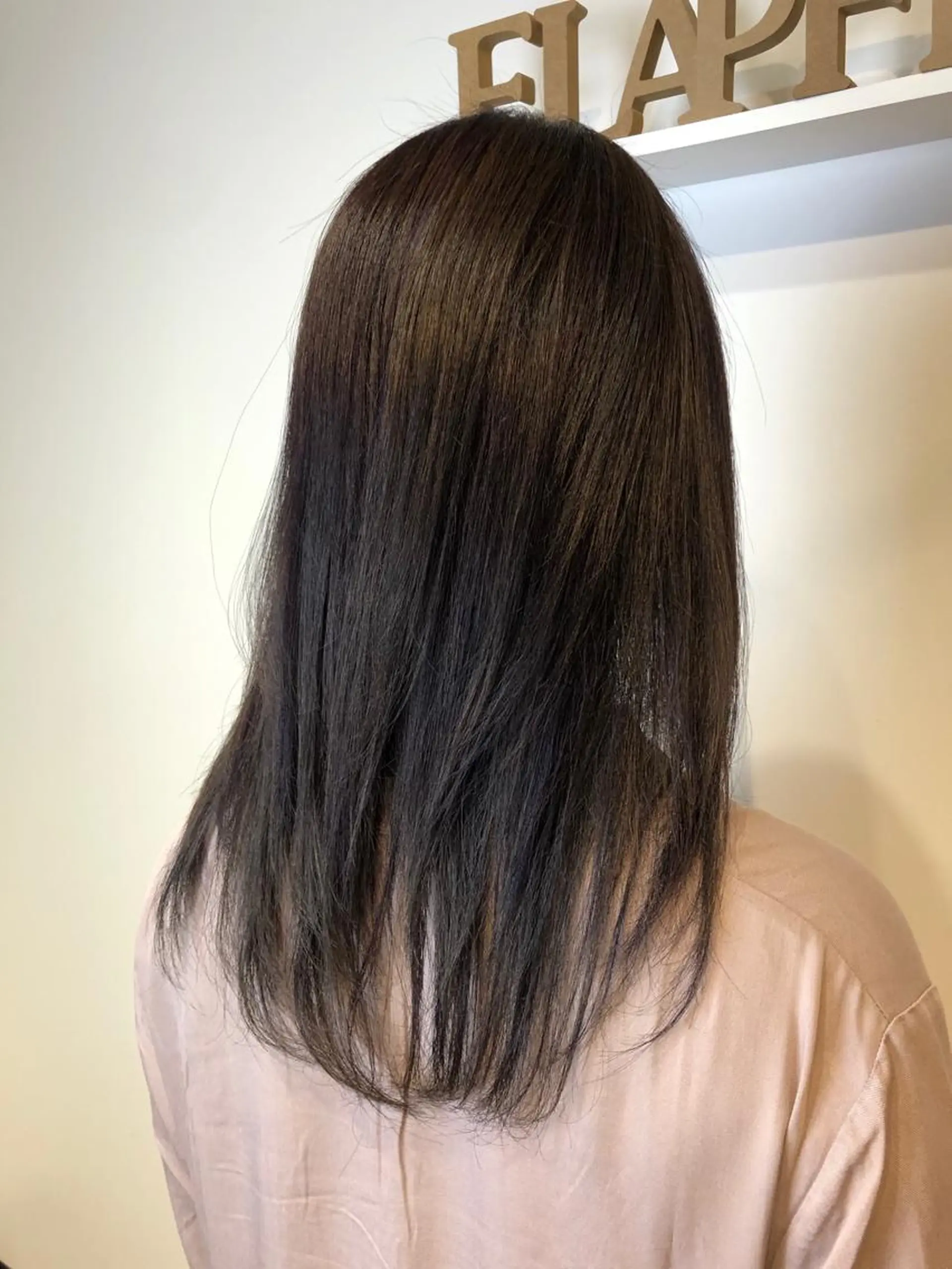 セミロング カラー ヘアカラー トリートメント 青野 文香のヘアスタイル