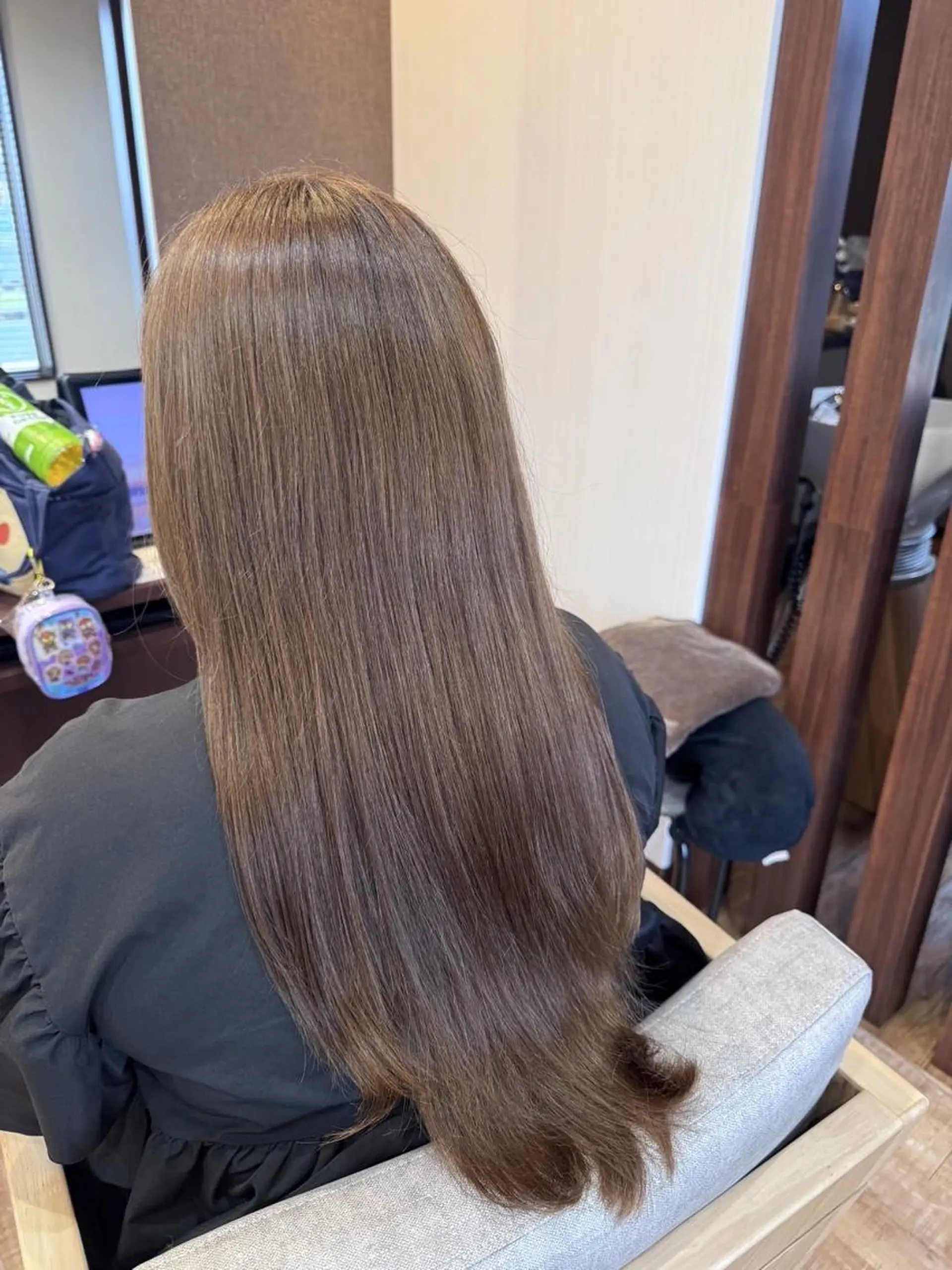 カラー 大城戸 暖のヘアスタイル