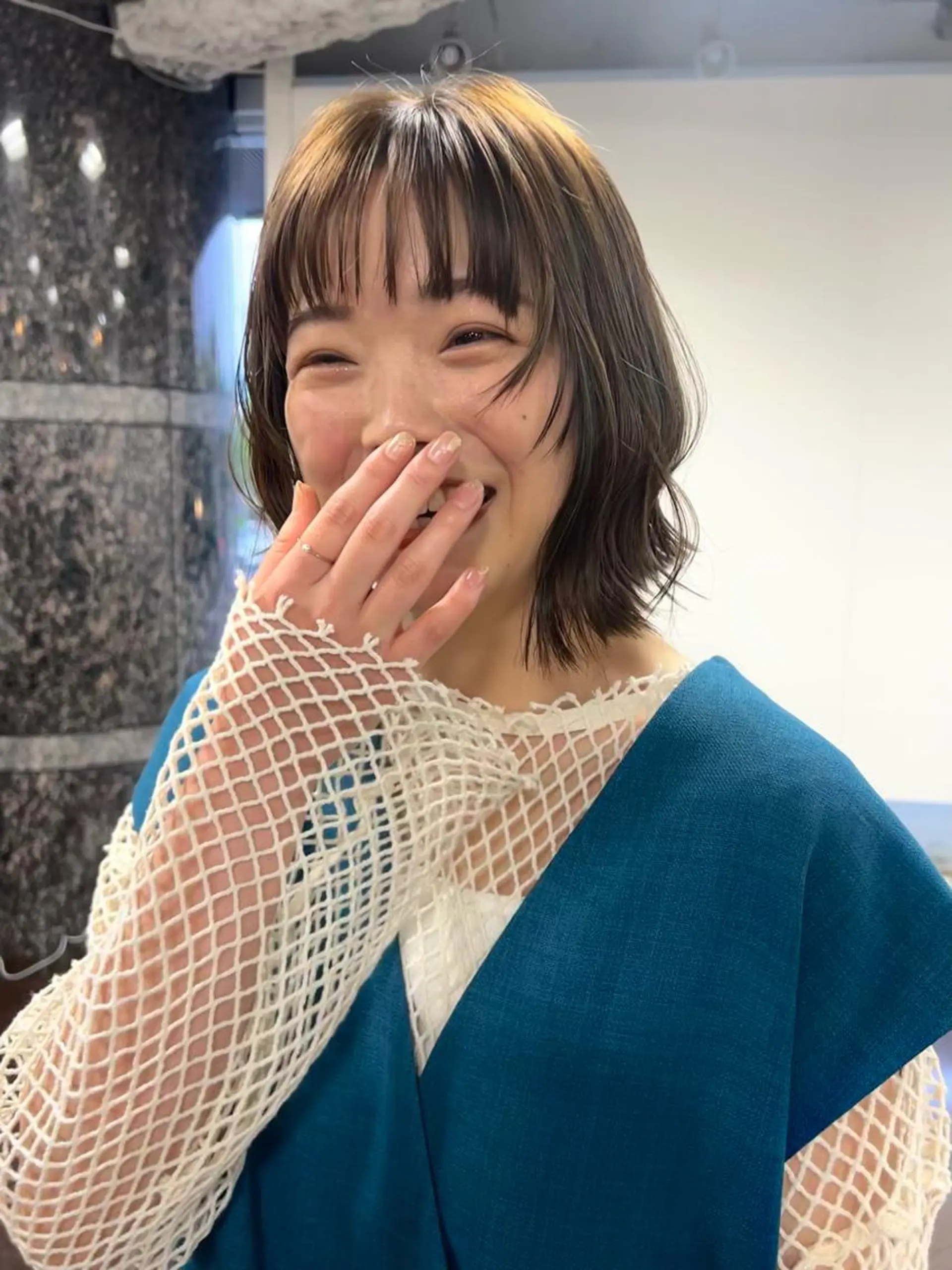 ミディアム カット ヘアカラー トリートメント 淺井 捺央のヘアスタイル