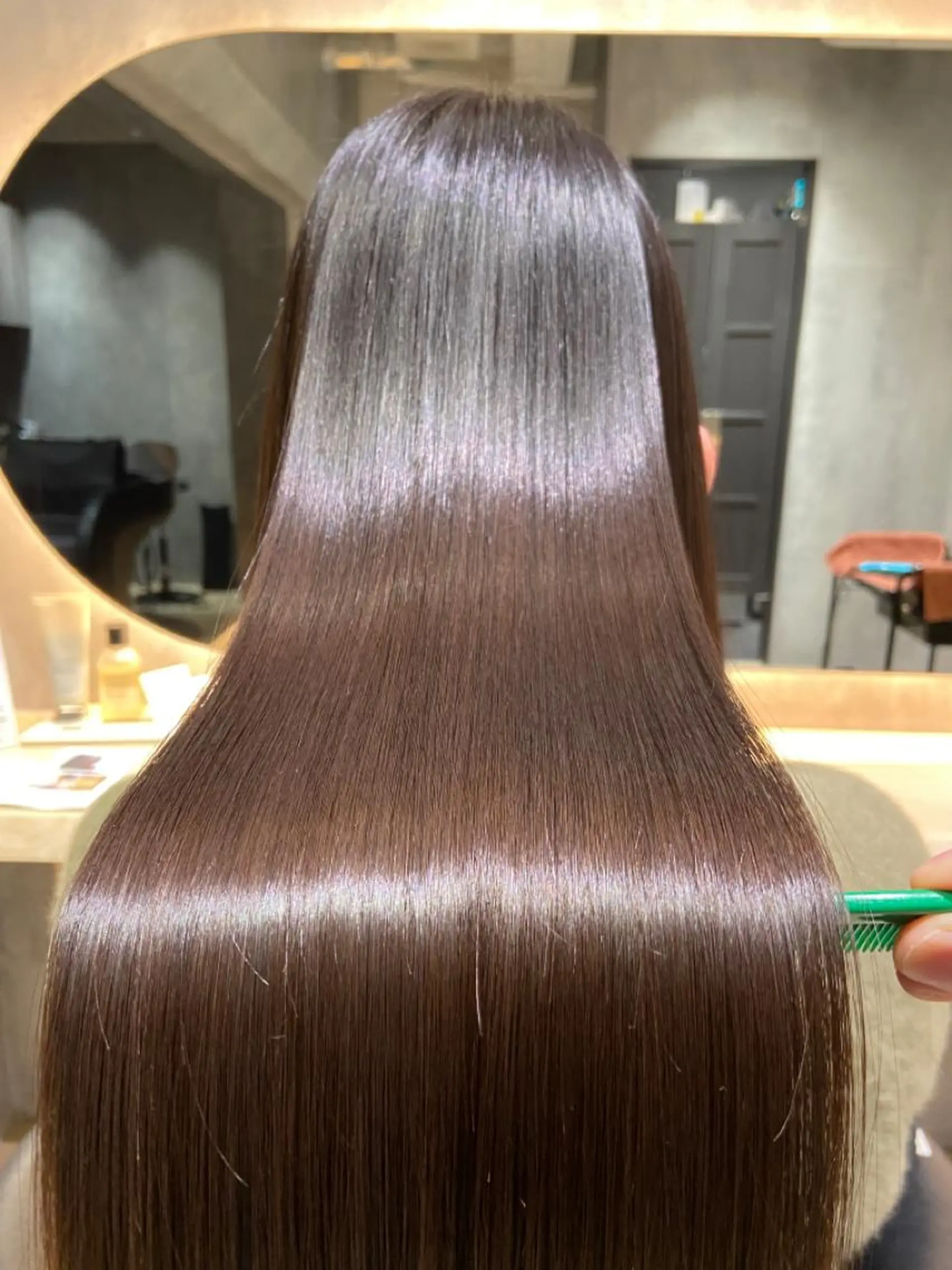 ロング トリートメント 酸熱トリートメント カット ヘアカラー トリートメント ツバサ 髪質改善のヘアスタイル