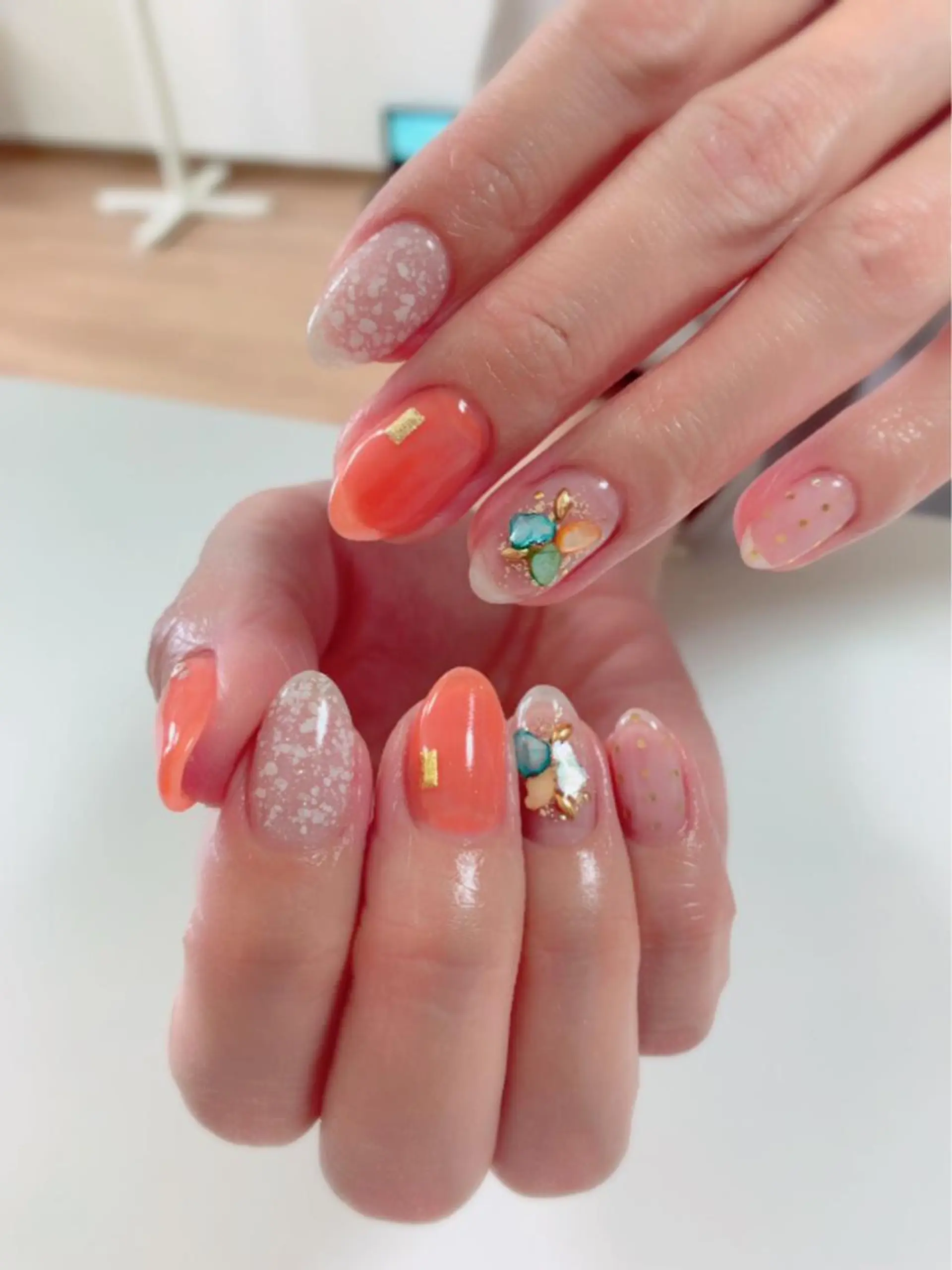 ネイル アートネイル 長さ出し フットネイル グリーン ニュアンスネイル Lily Roseスタッフ一同のマツエク・マツパデザイン