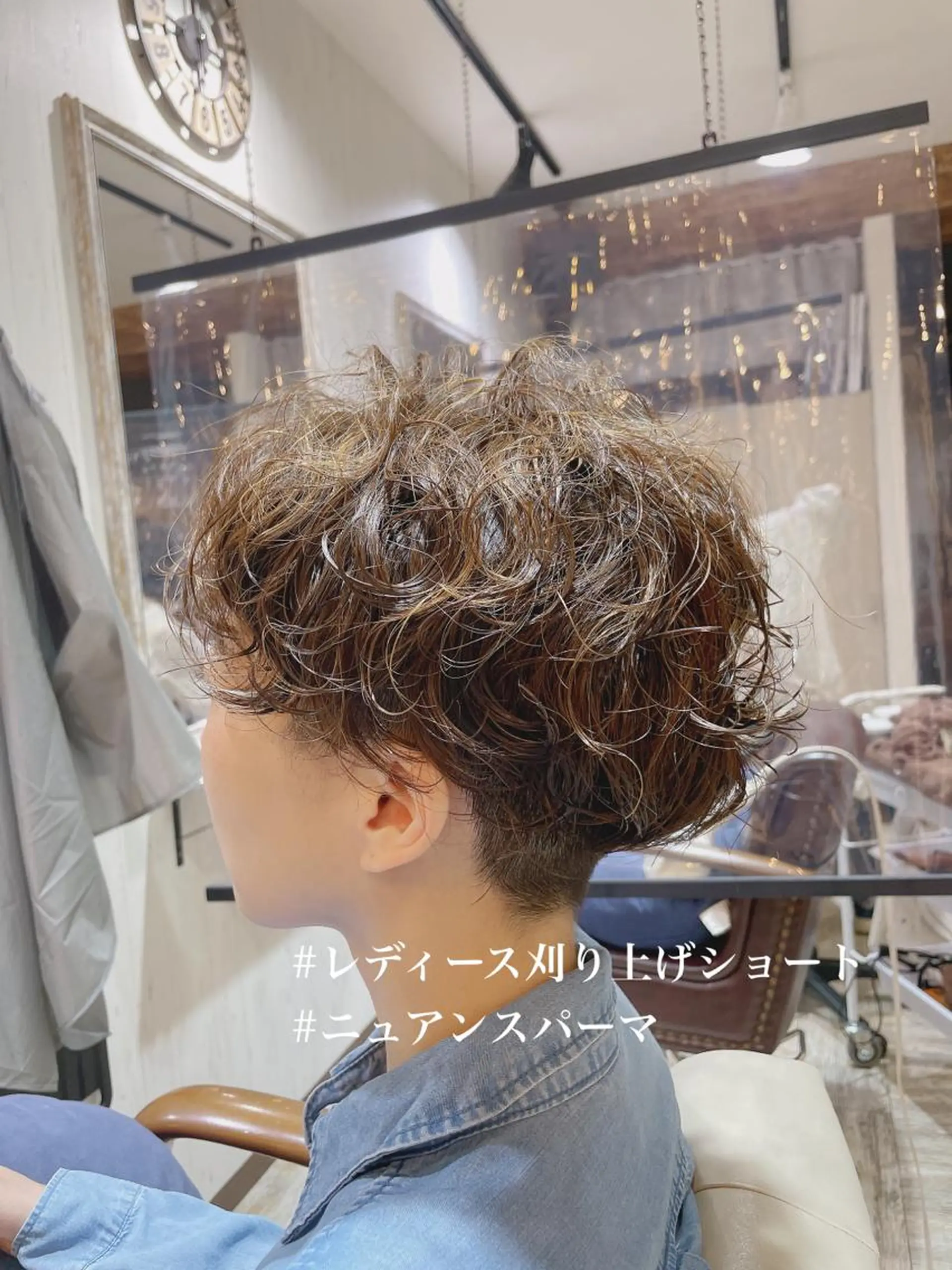 ショート パーマ アッシュ アッシュブラック パープルカラー ボブ 斜めバング カット パーマ トリートメント 【垢抜け大人髪】 TIARA西山のヘアスタイル