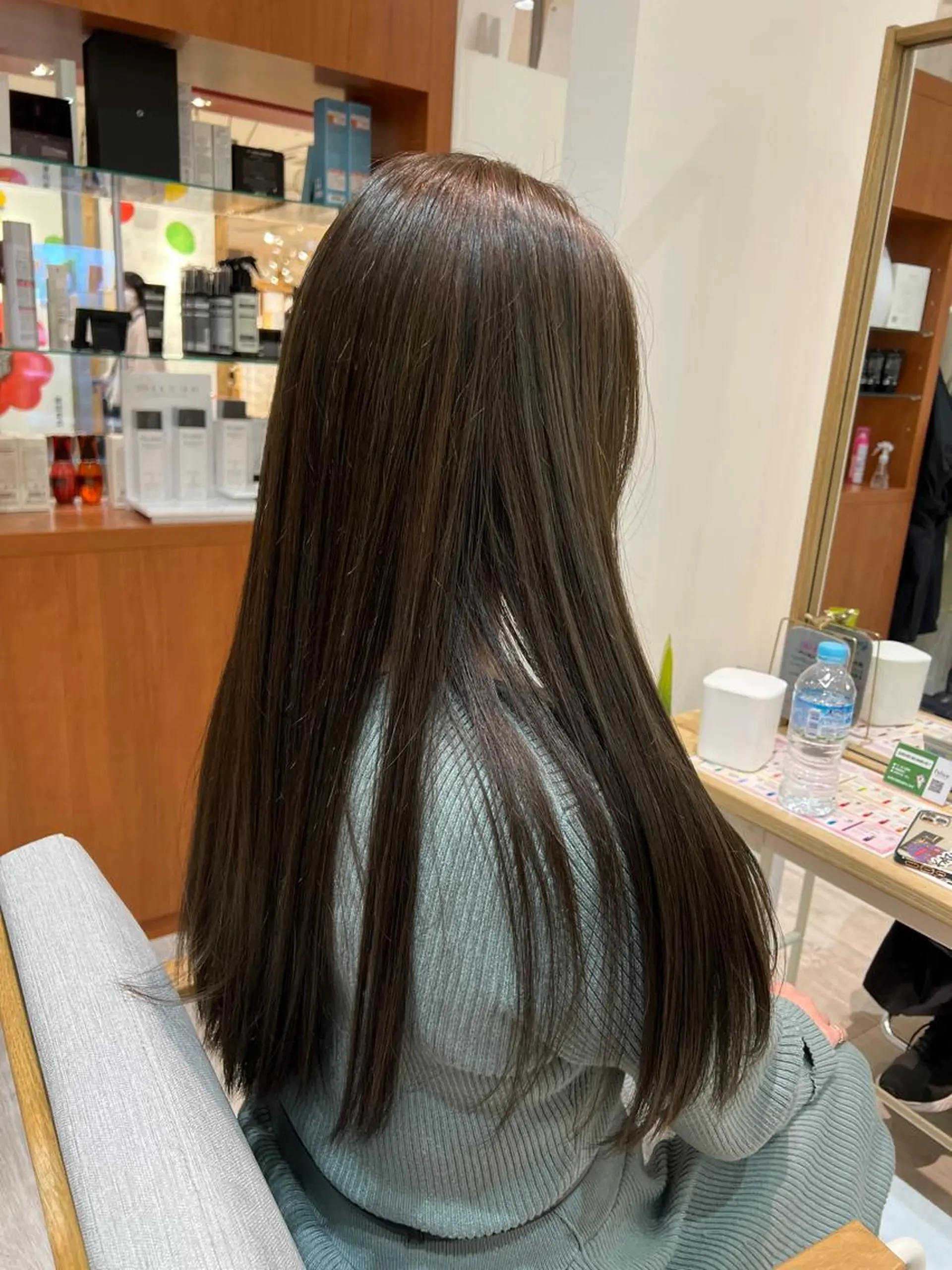 カラー 山田 真緒のヘアスタイル