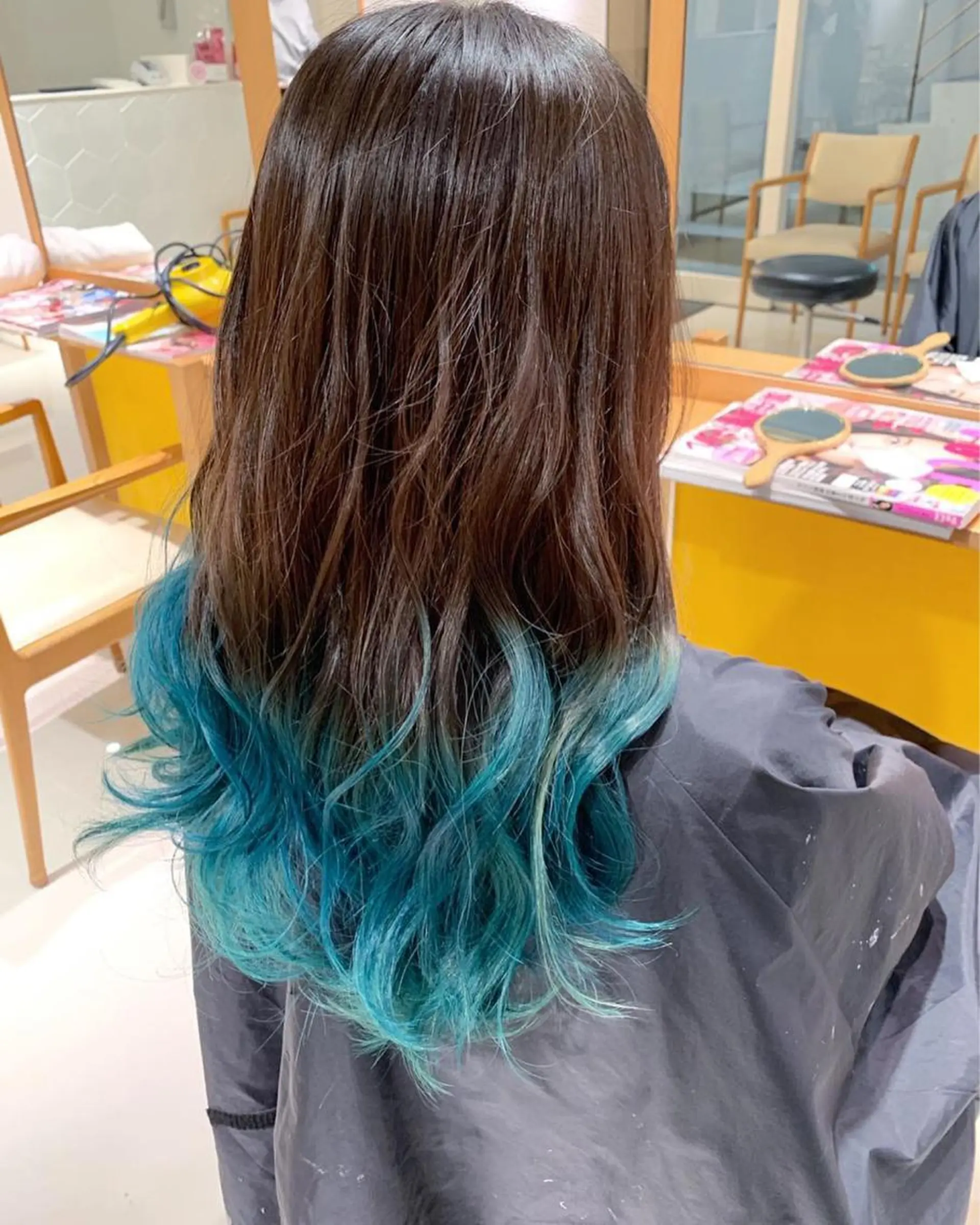 カラー ブリーチ ブルーカラー gotoday新宿aura店所属・新宿徒歩5分 透明感カラーのその他イメージ