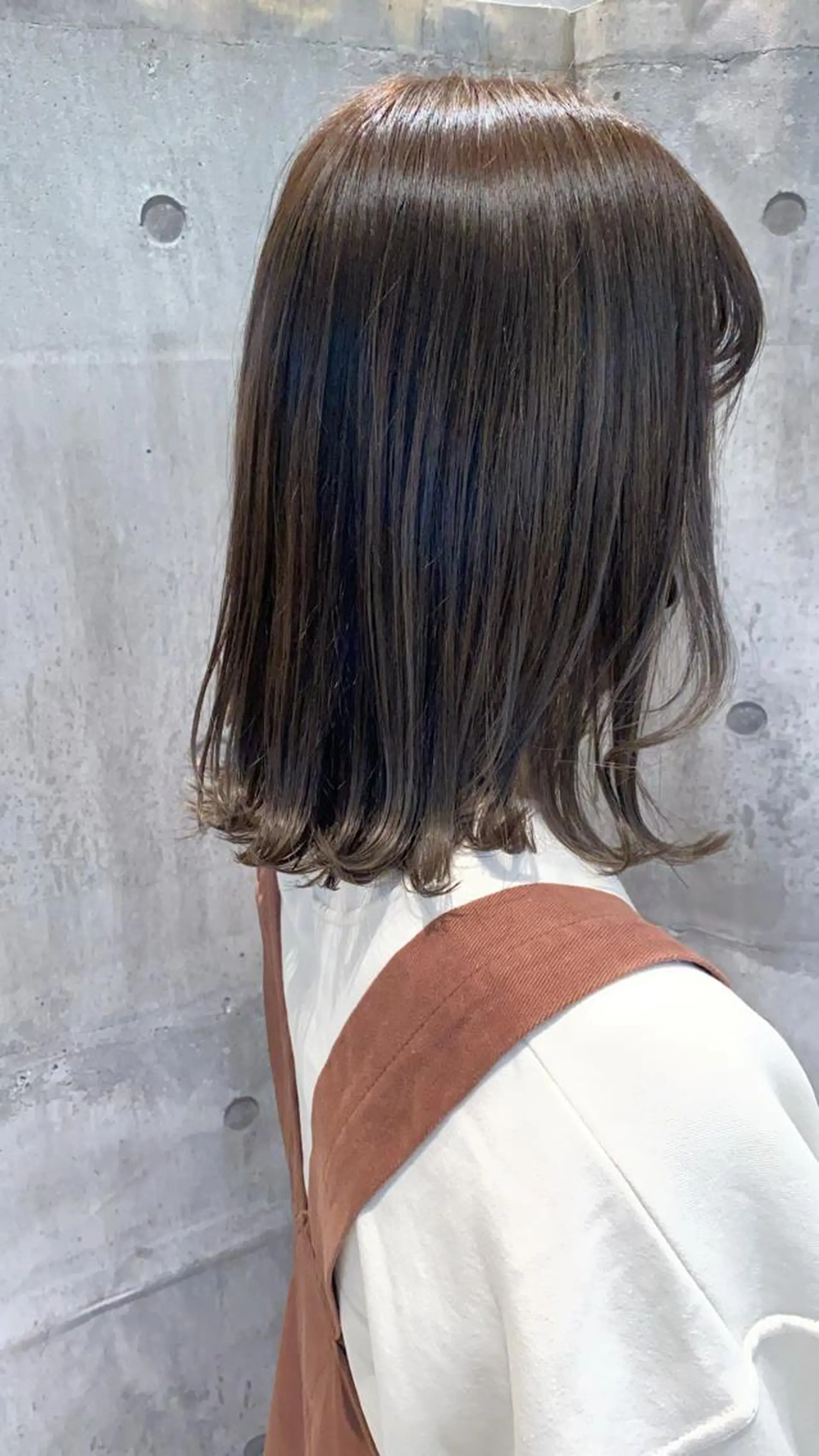 ミディアム カラー ベージュカラー ハイライトカラー ハイライト 柔らかいcolor 🌿harukaのヘアスタイル