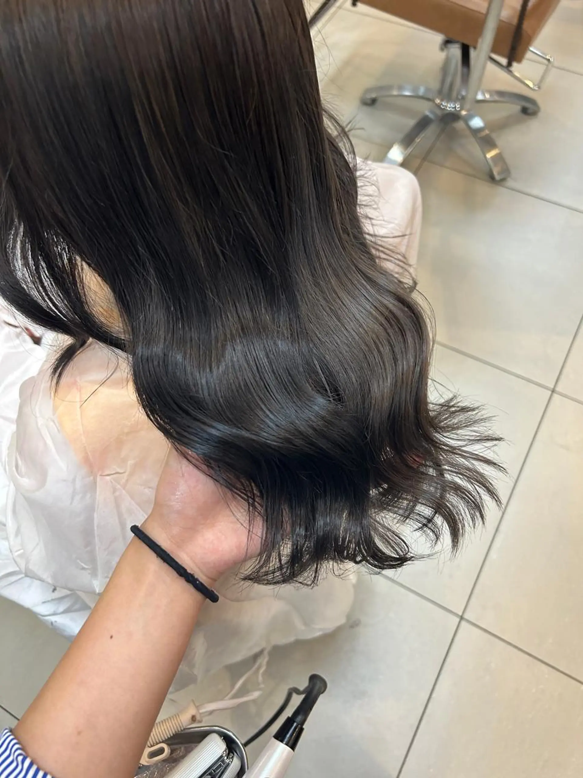 ミディアム 阪田 真奈未のヘアスタイル