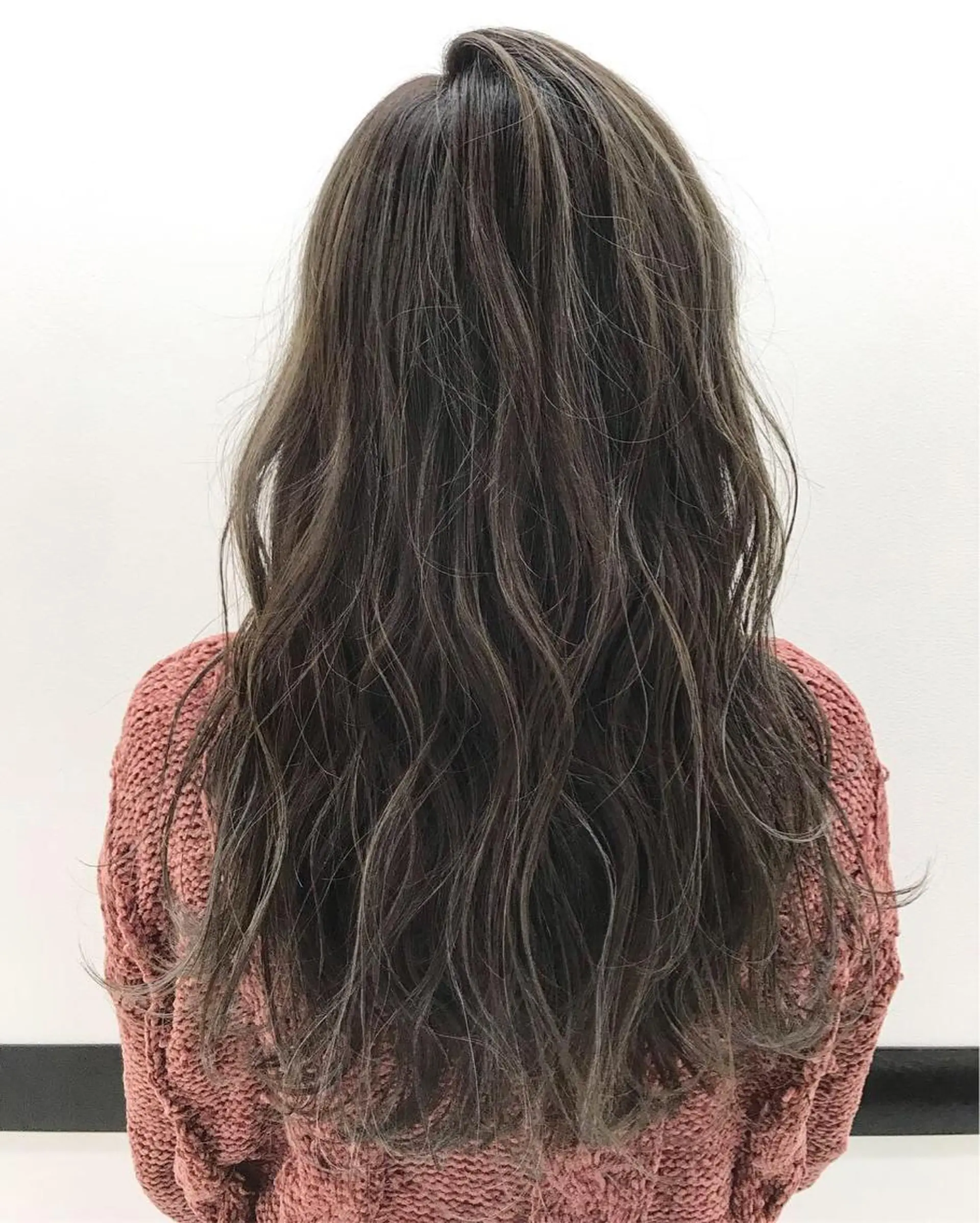 ロング カラー アッシュ ハイライトカラー ハイライト ブリーチ特化 / share 元太のヘアスタイル