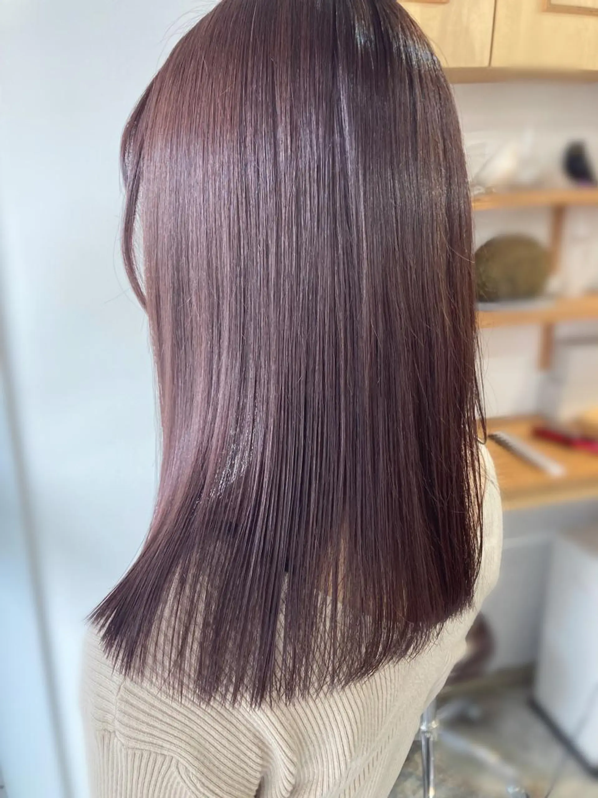 セミロング roka ノゾミのヘアスタイル