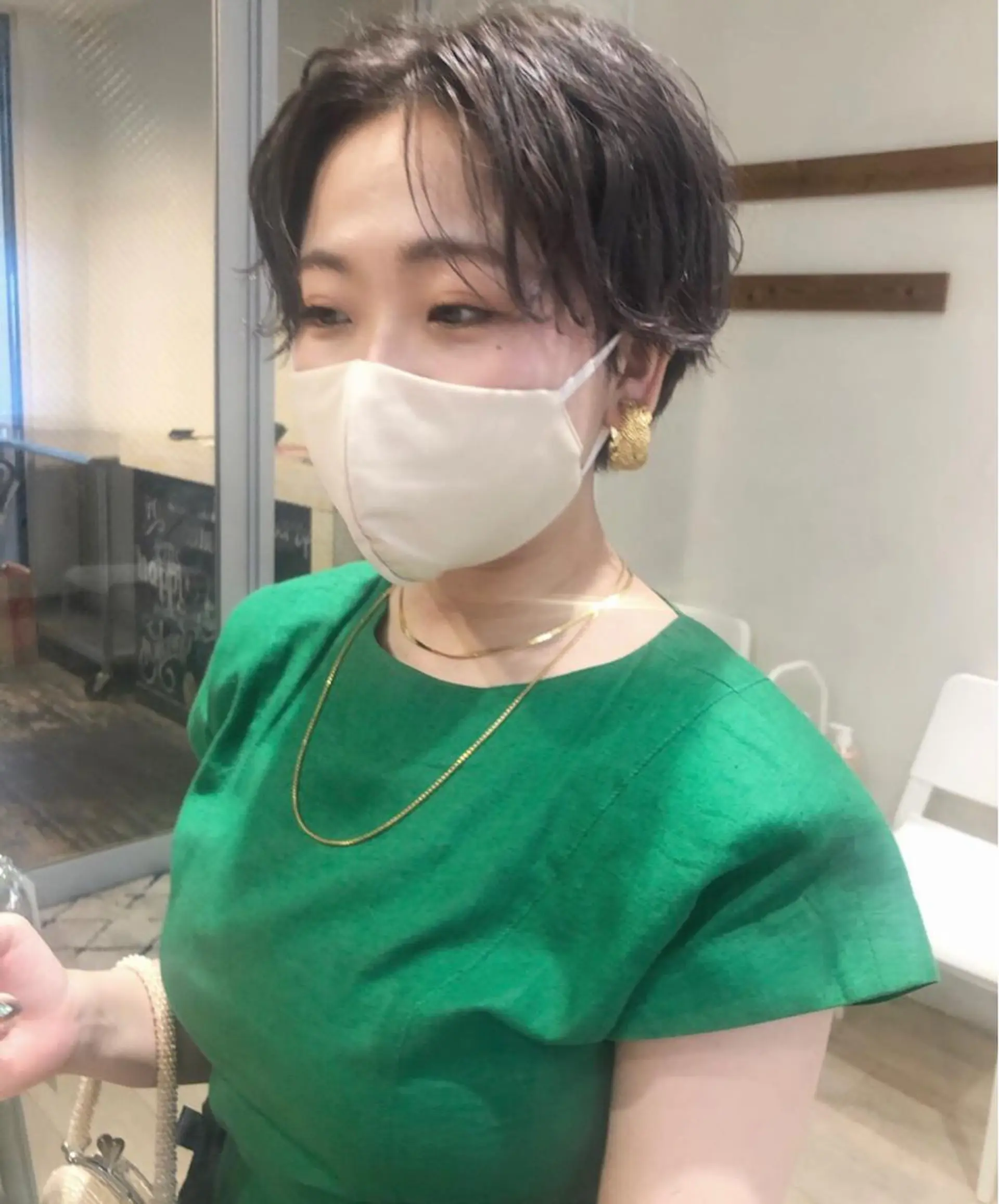 ショート カラー nakahara madokaのヘアスタイル