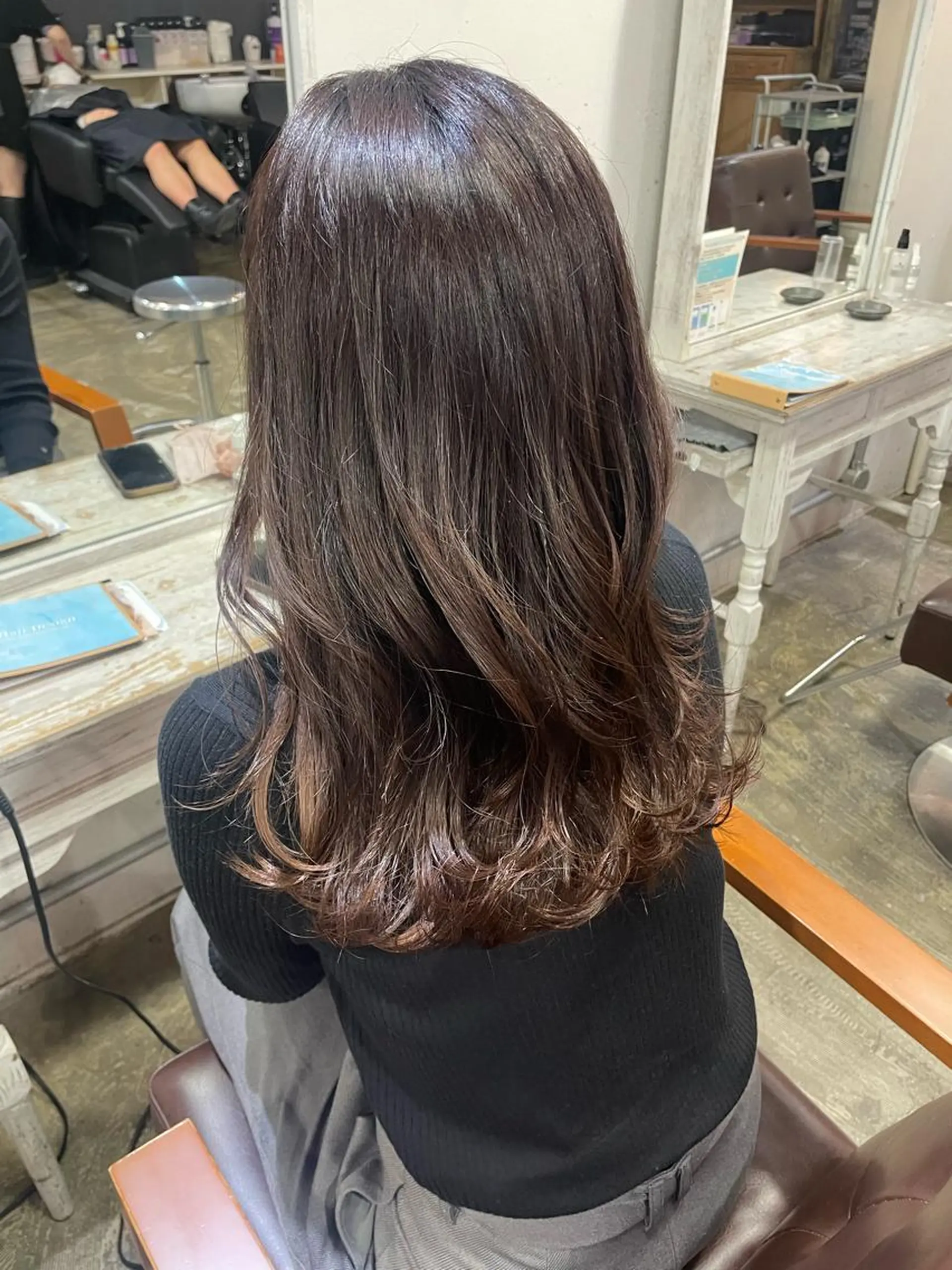 ミディアム カット トリートメント レイヤーカット/ 縮毛矯正/ミサキ💐のヘアスタイル