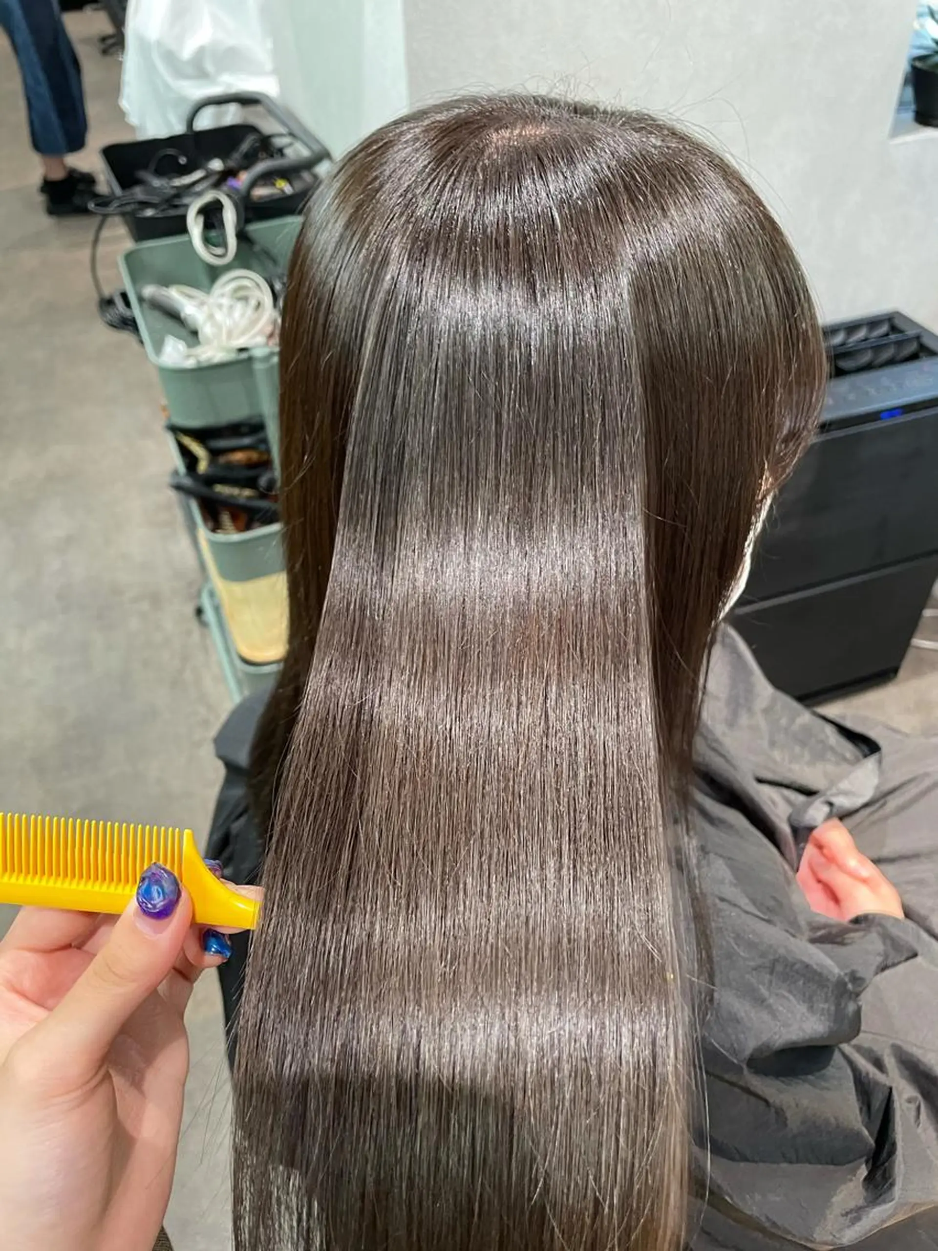 セミロング カラー 透明感カラー 髪質改善 トリートメント ヘアカラー トリートメント ナチュラル透明感🌱 小山美樹子のヘアスタイル