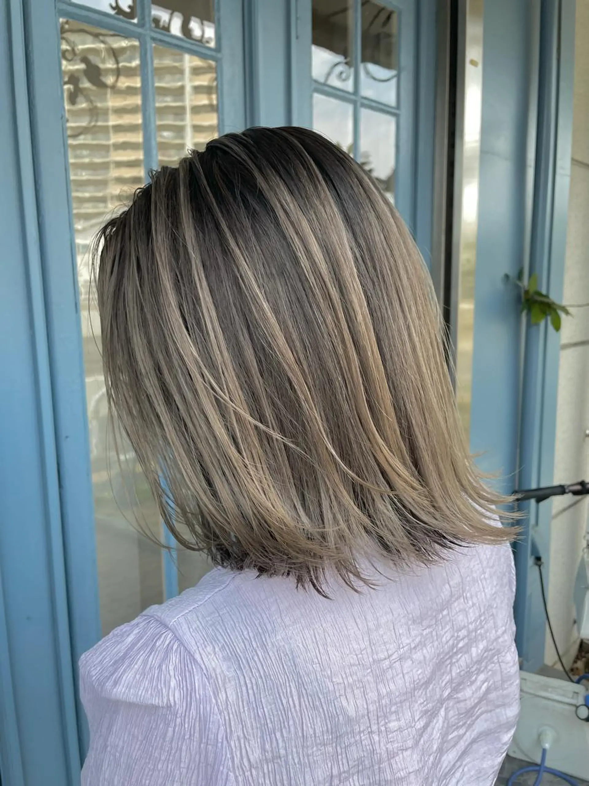 ミディアム ヘアカラー トリートメント ブリーチ毛矯正.髪質 改善.髪にドラマをのヘアスタイル