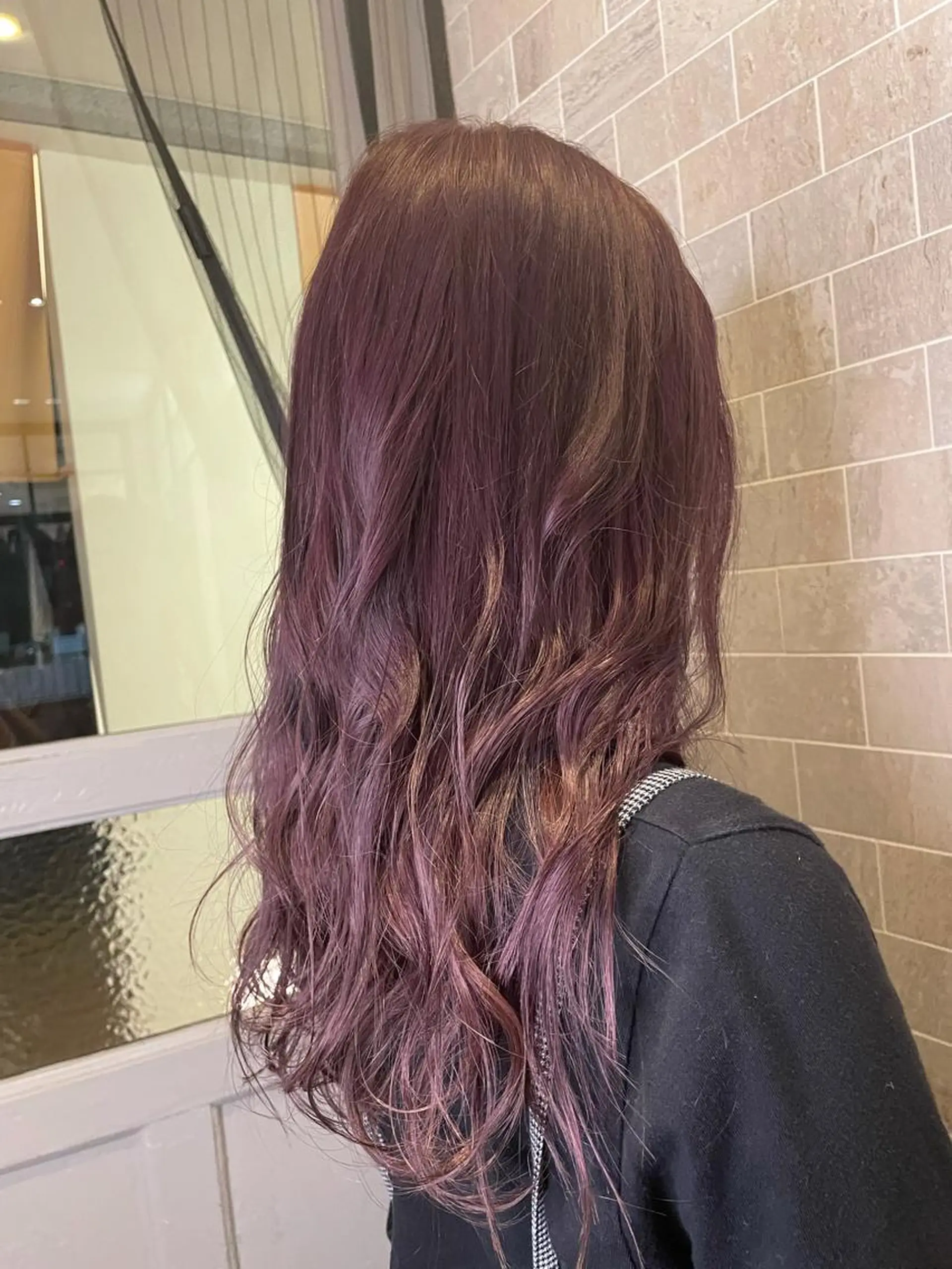 ロング 柳井 瑠菜のヘアスタイル