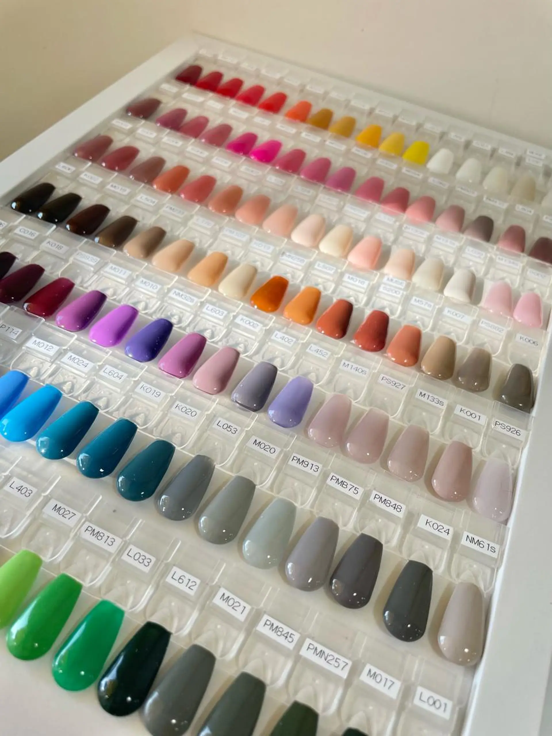 ネイル LILN所属・LILN/ NATSUMIのネイルデザイン