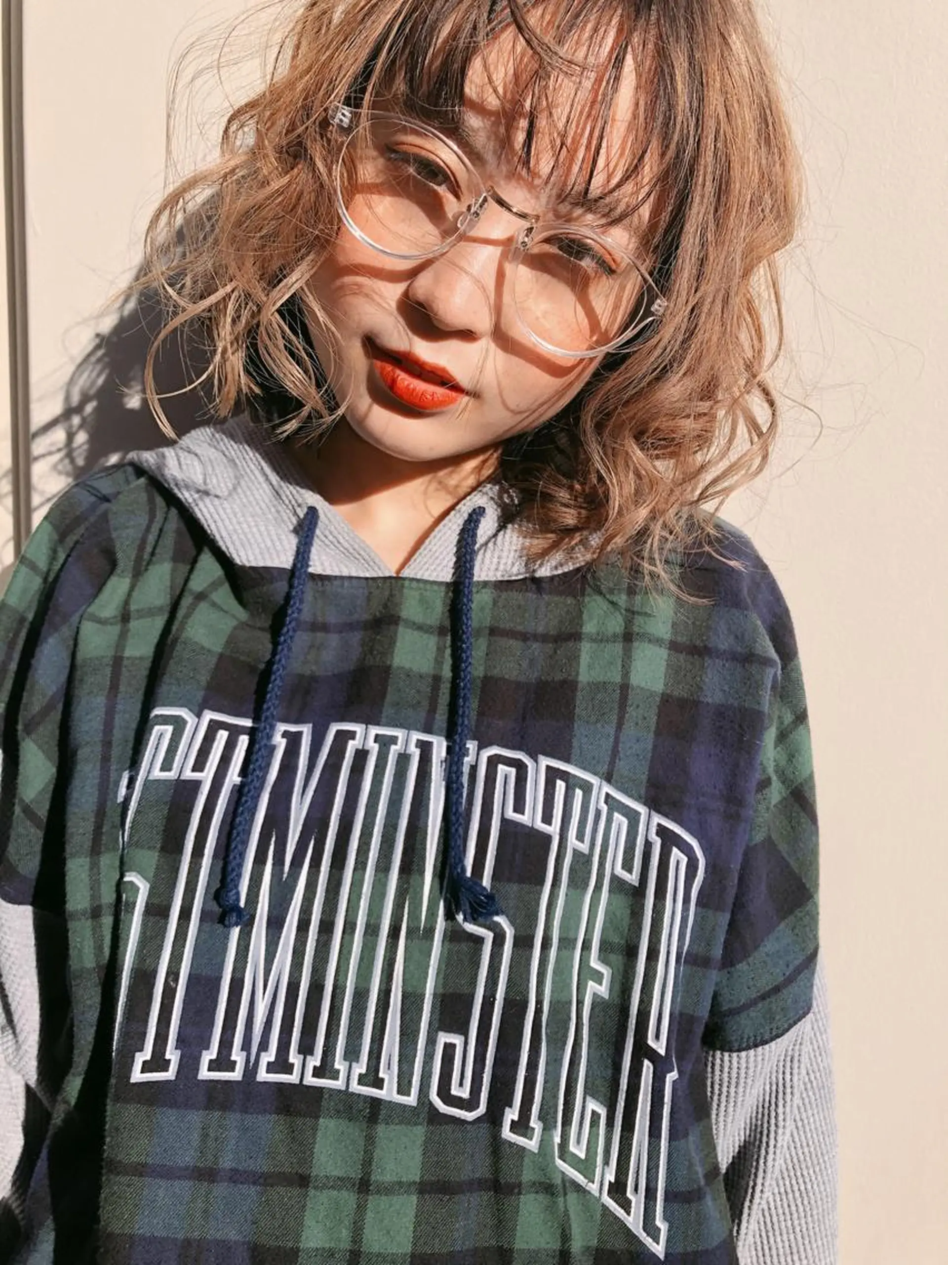 ショート カラー ケアブリーチ/ エクステ/レイヤーのヘアスタイル